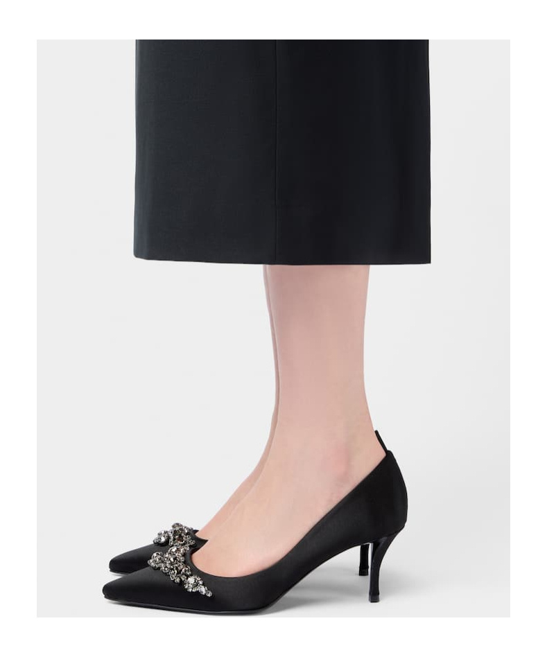 Roger Vivier Efflorescence Silk Satin Heels In Black