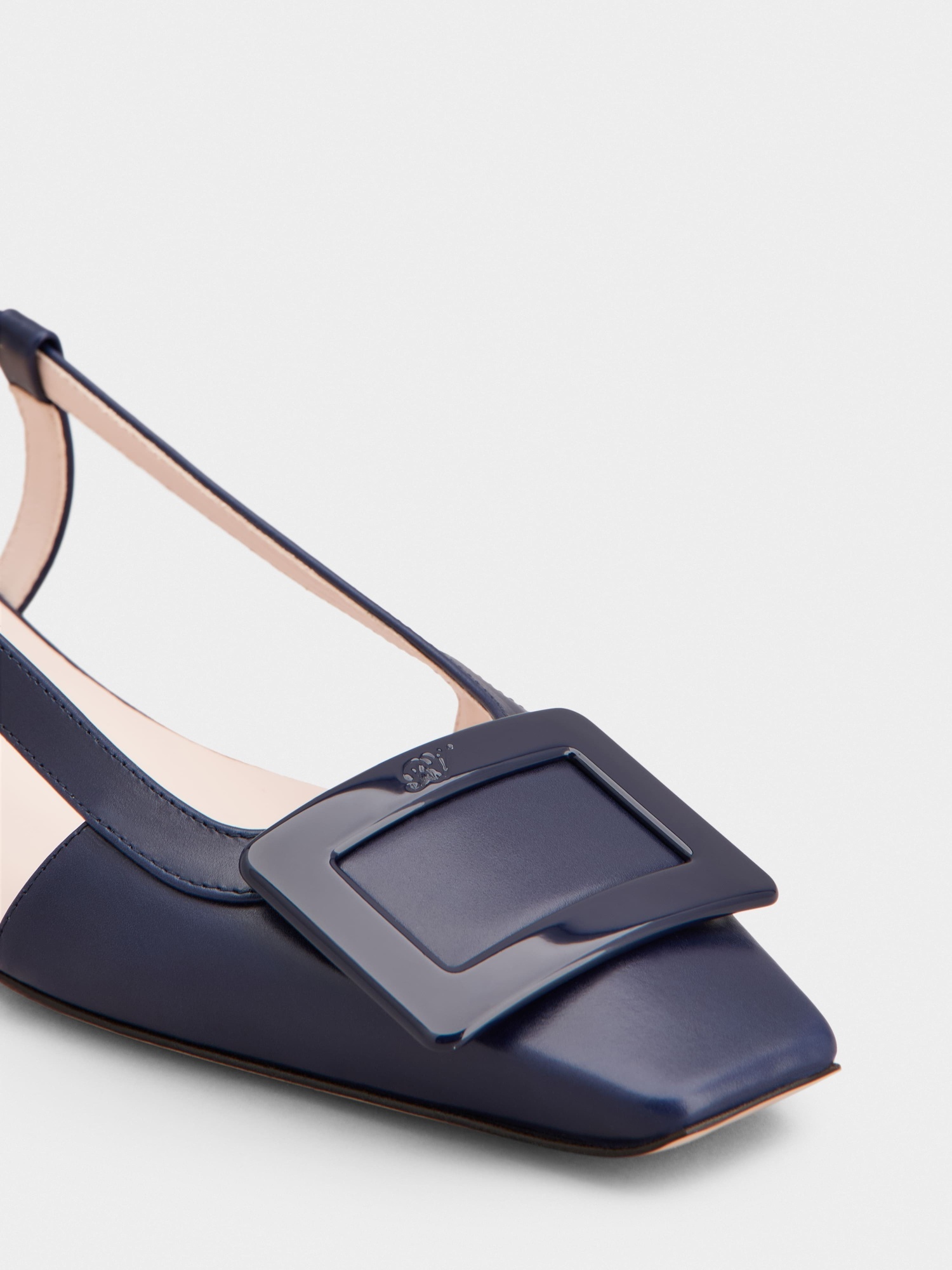 Roger Vivier Belle Vivier Leather Buckle Kitten-heel Slingback Pumps