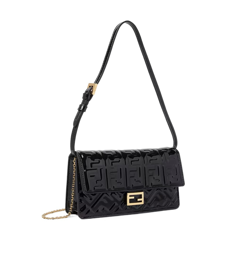 Fendi Wallet On Chain Baguette In Black