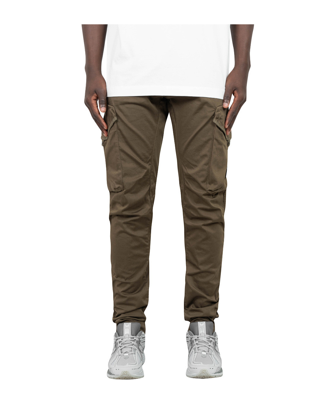 C.p. Company Cargohose Mit Linsen-detail In Brown