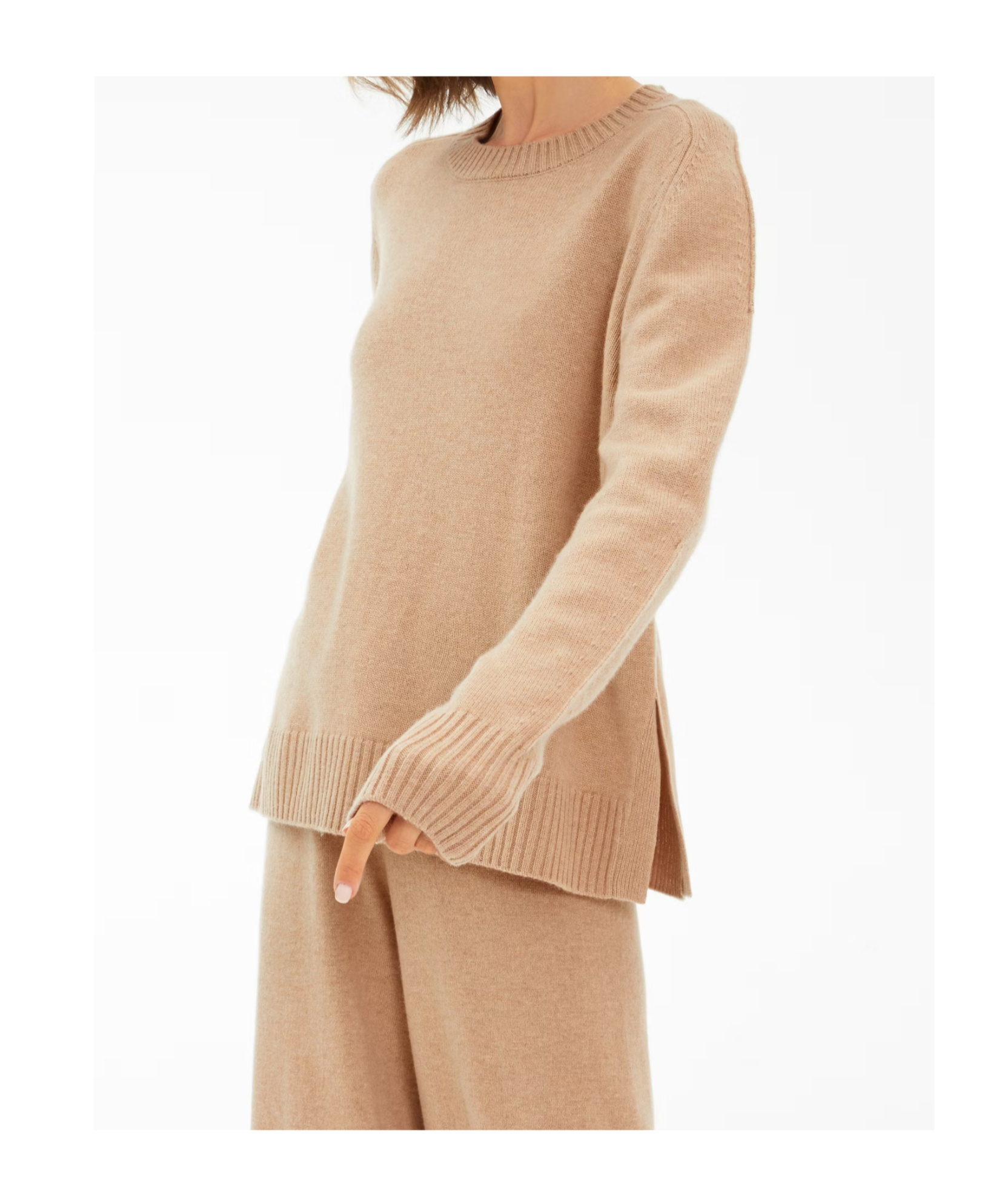 Juvia Ribbed Crew Neck Sweater In Brown