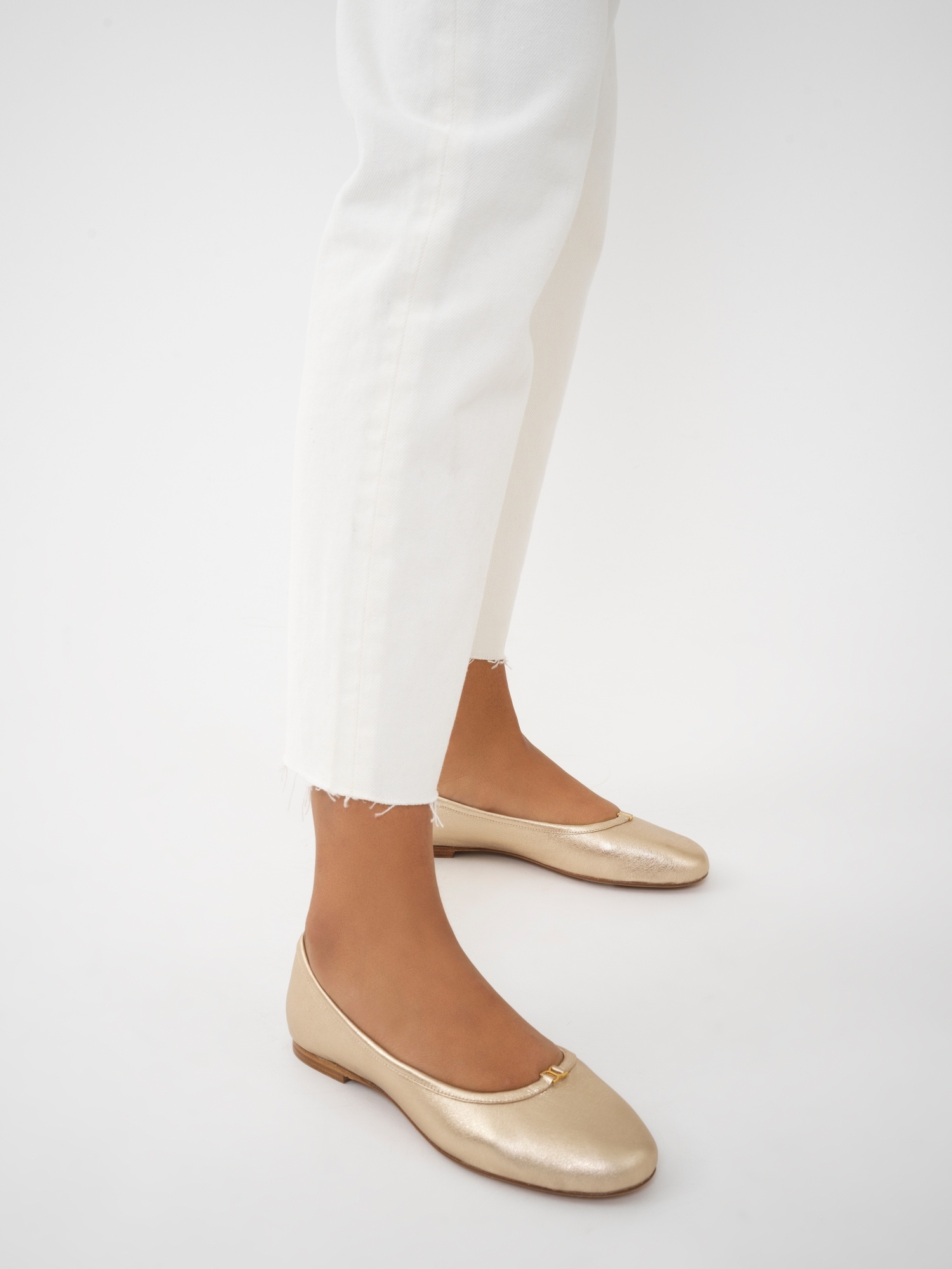 Chloé Marcie Metallic Ballerina Shoes In Nude