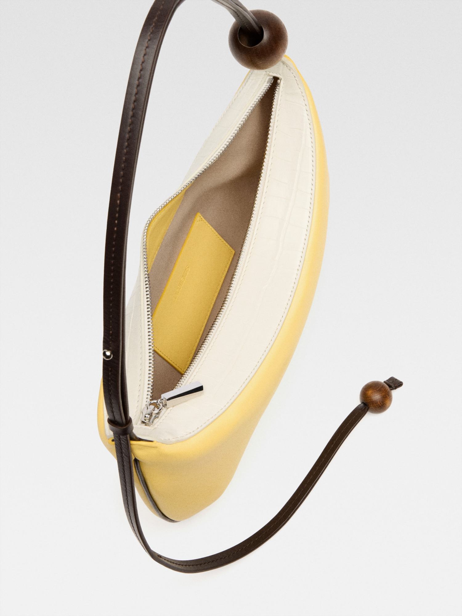 Jacquemus Large Beaded Shoulder Bag In Yellow