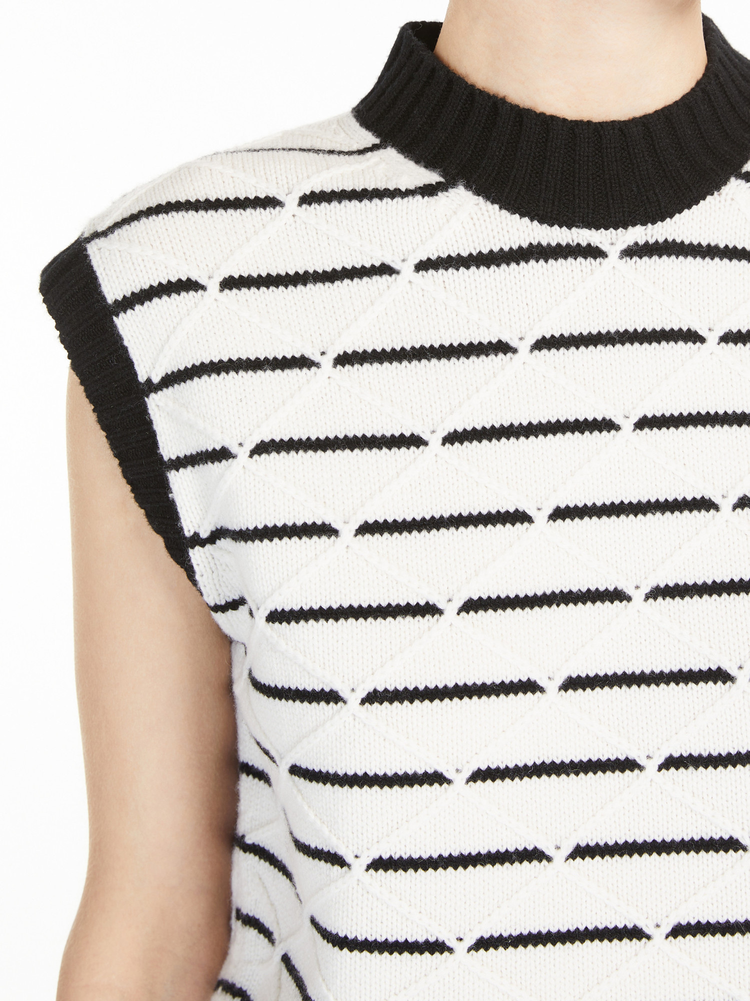Max Mara Wool And Cashmere Soft Gilet In White