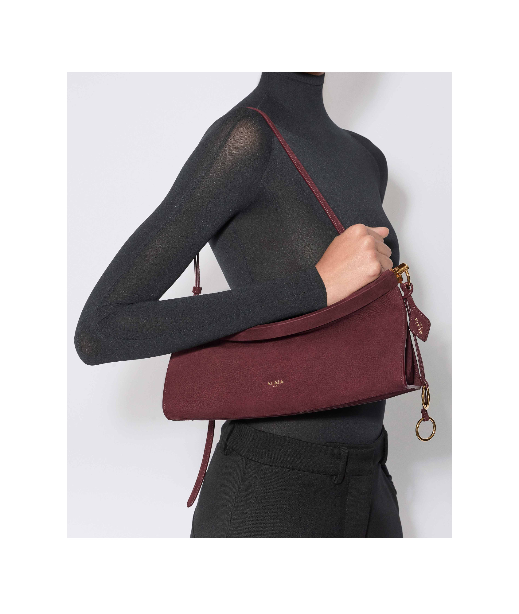 Alaïa Le Click Medium Shoulder Bag In Leather