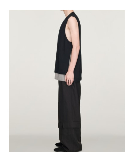 Y-3 Embossed-logo Knitted Vest In Black
