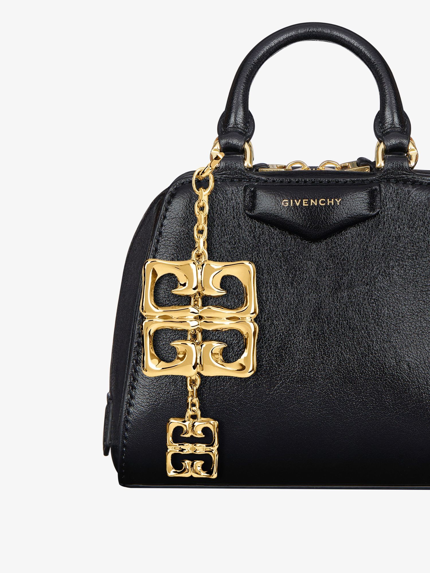 Givenchy Nano Antigona Shoulder Bag In Black