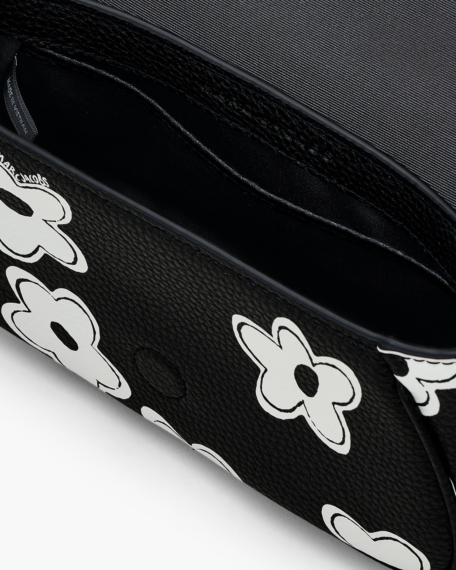 Marc Jacobs Black The Daisy Clover Shoulder Bag In Black