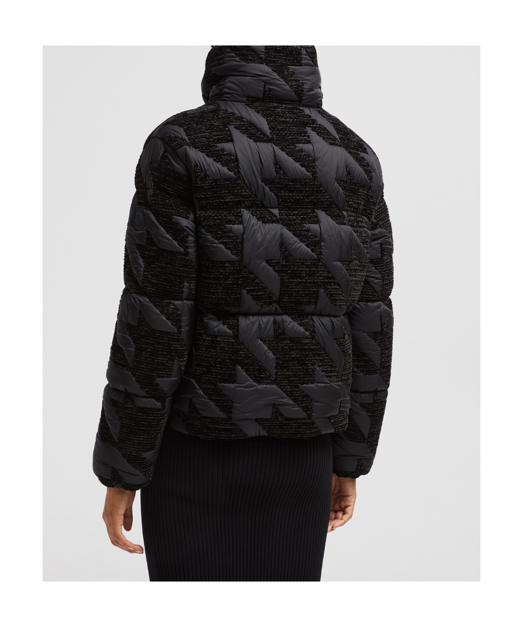 Moncler Evandra Cropped Down Jacket In Black