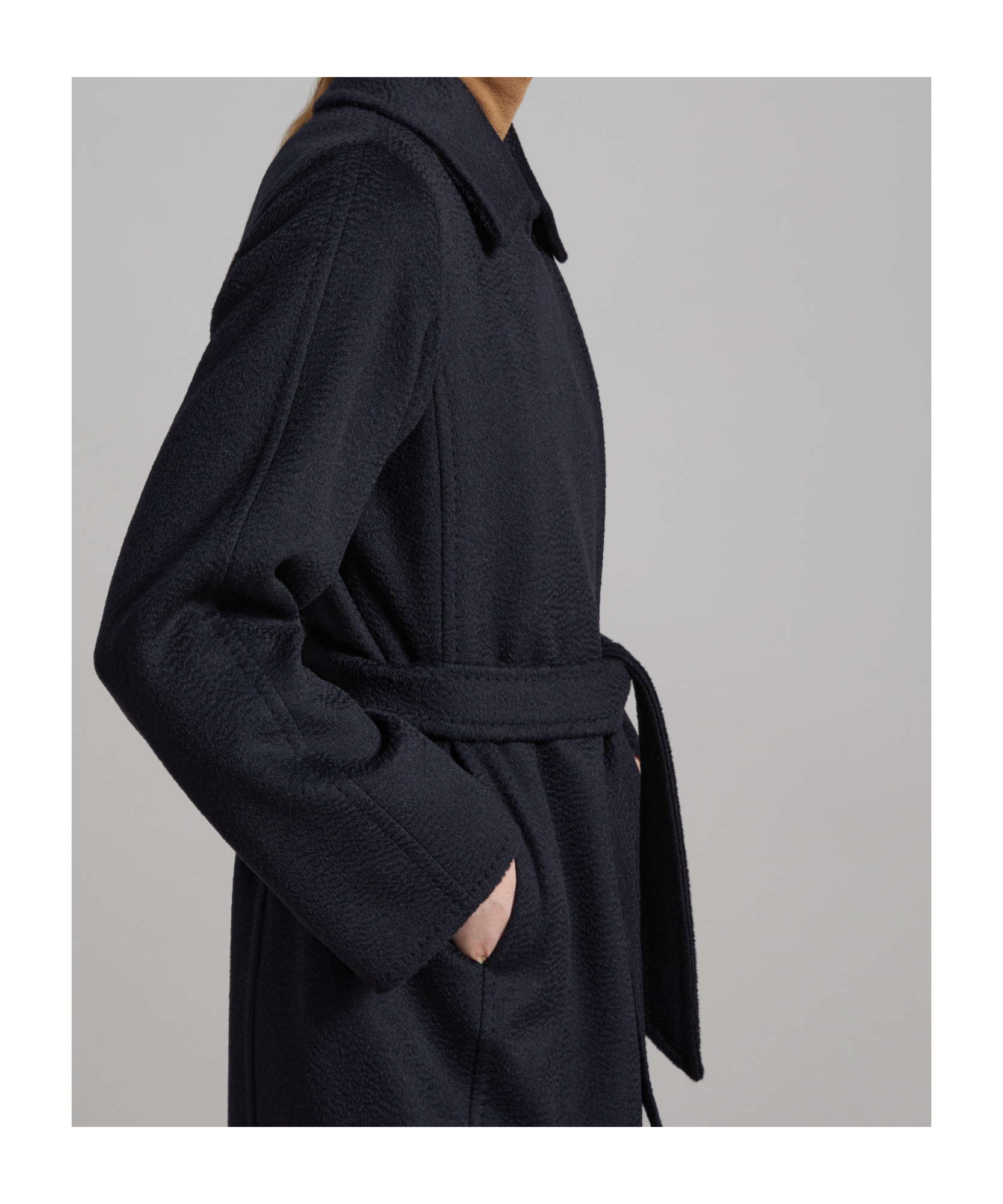 Max Mara Manuela Icon Belted Wool Coat In Black