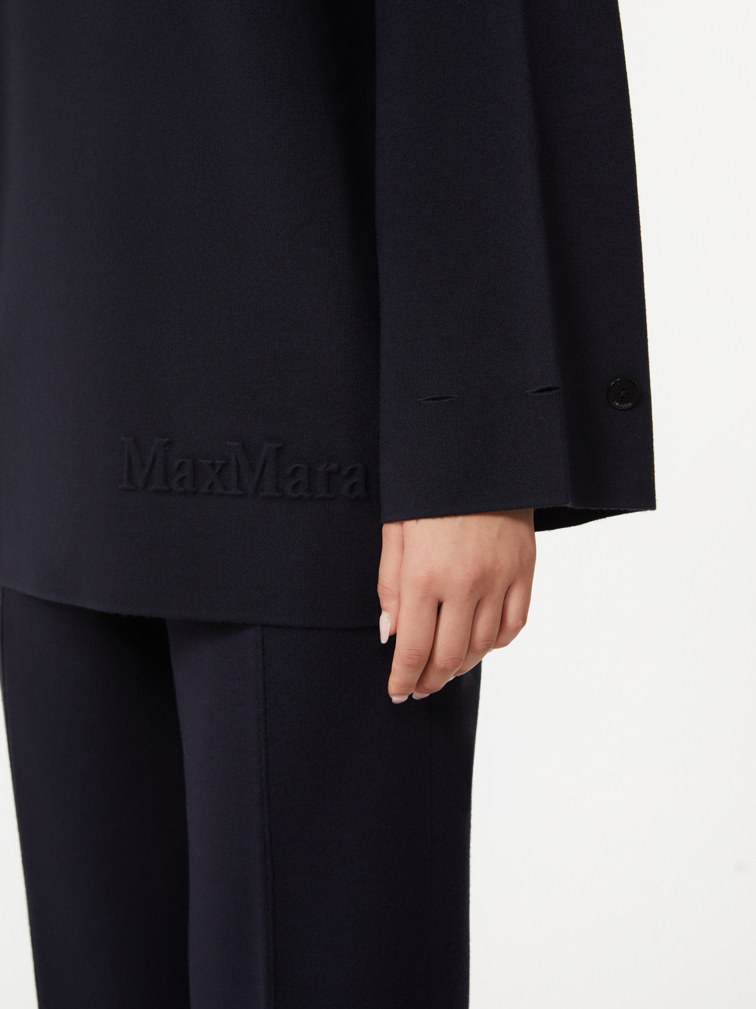 Max Mara Oversized Jumper In Wool And Viscose Yarn In Black
