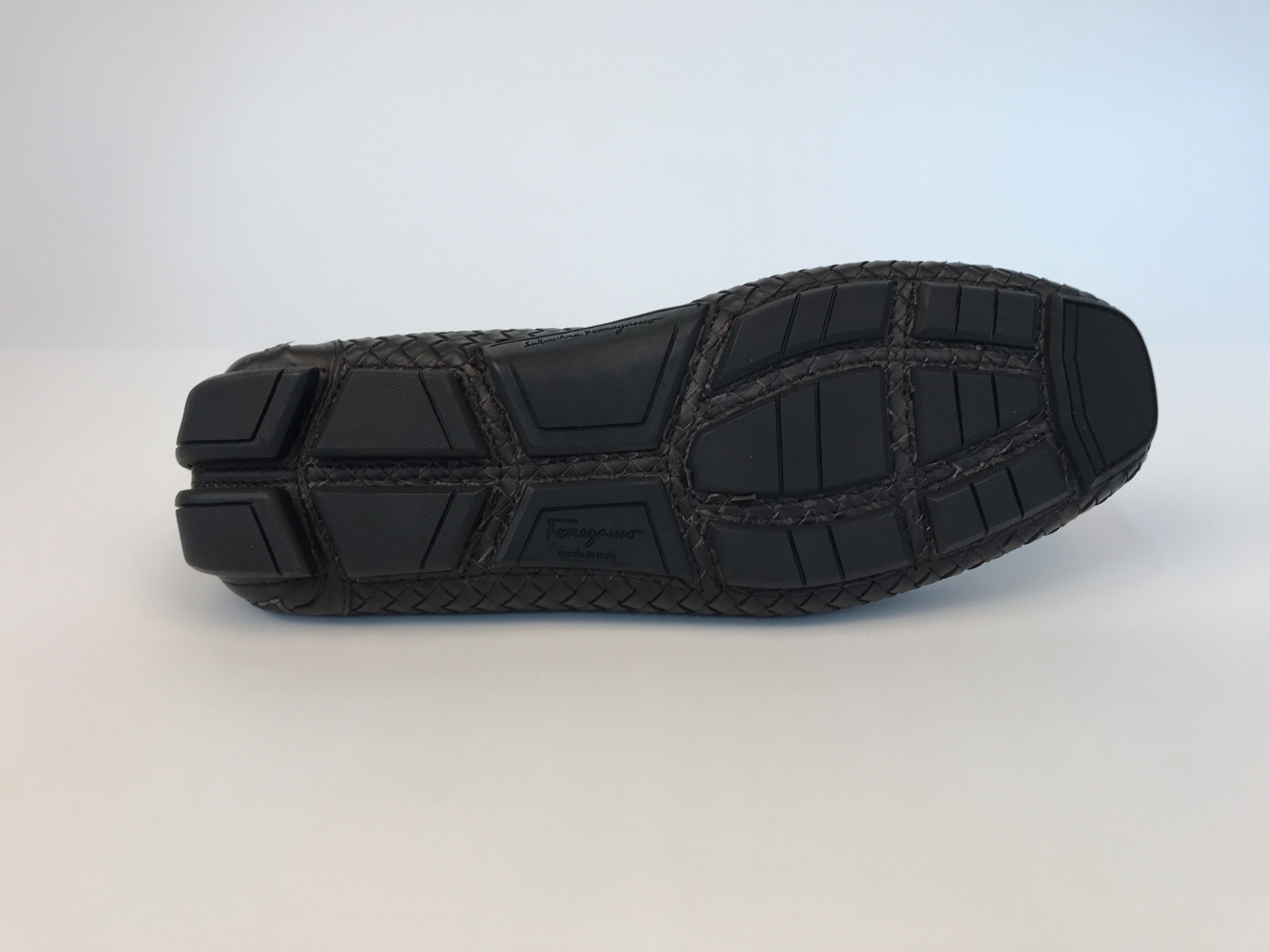 Ferragamo Knitted Details Business Casual Shoes In Black