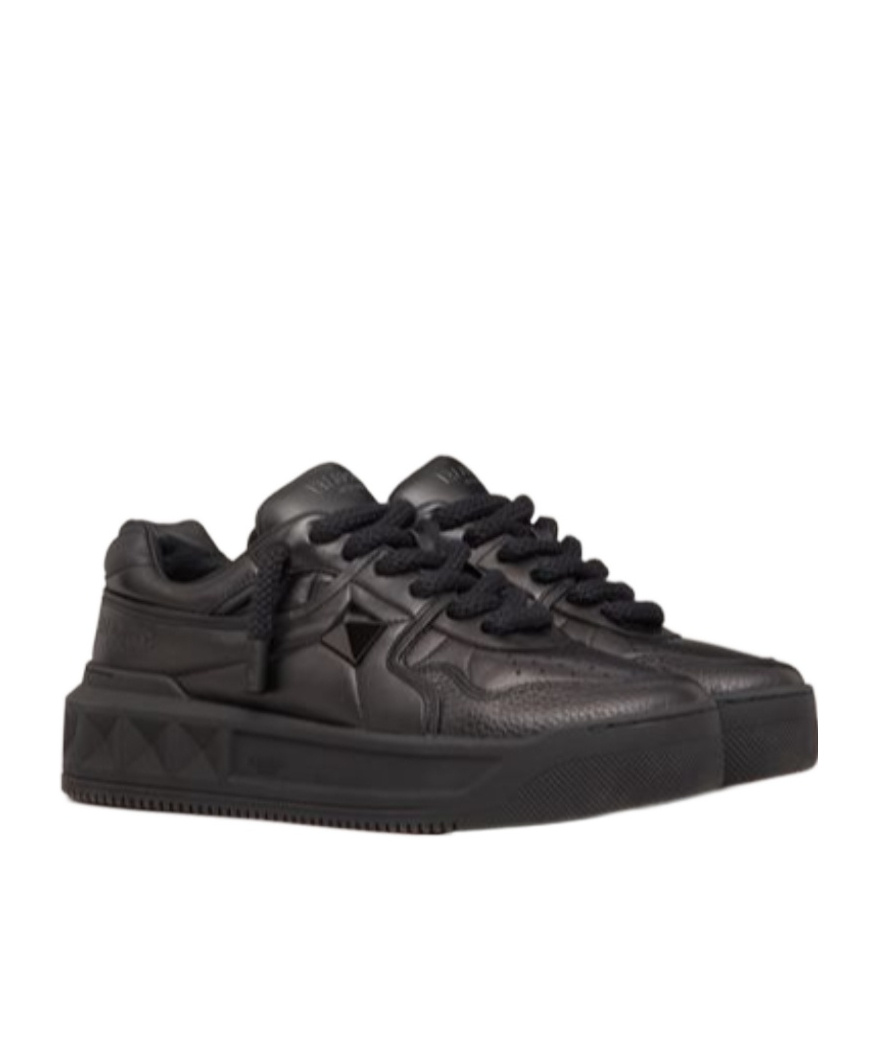 Valentino Black One Stud Xl Nappa Leather Low-top Sneakers In Black