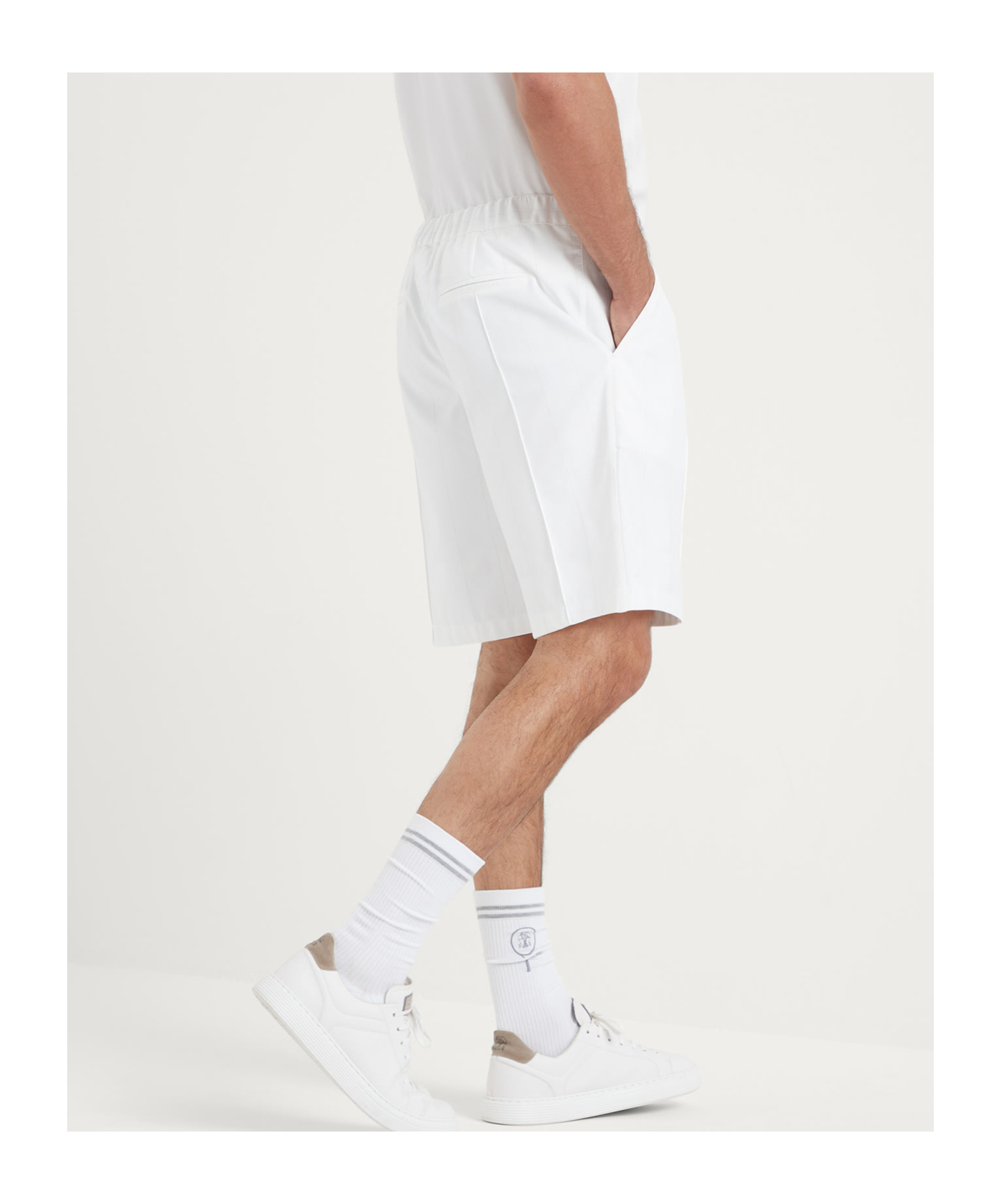 Brunello Cucinelli Logo-appliqué Tailored Shorts In White