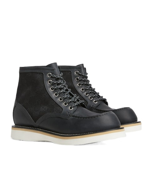 Gucci Logo-pattern Lace-up Boots In Black