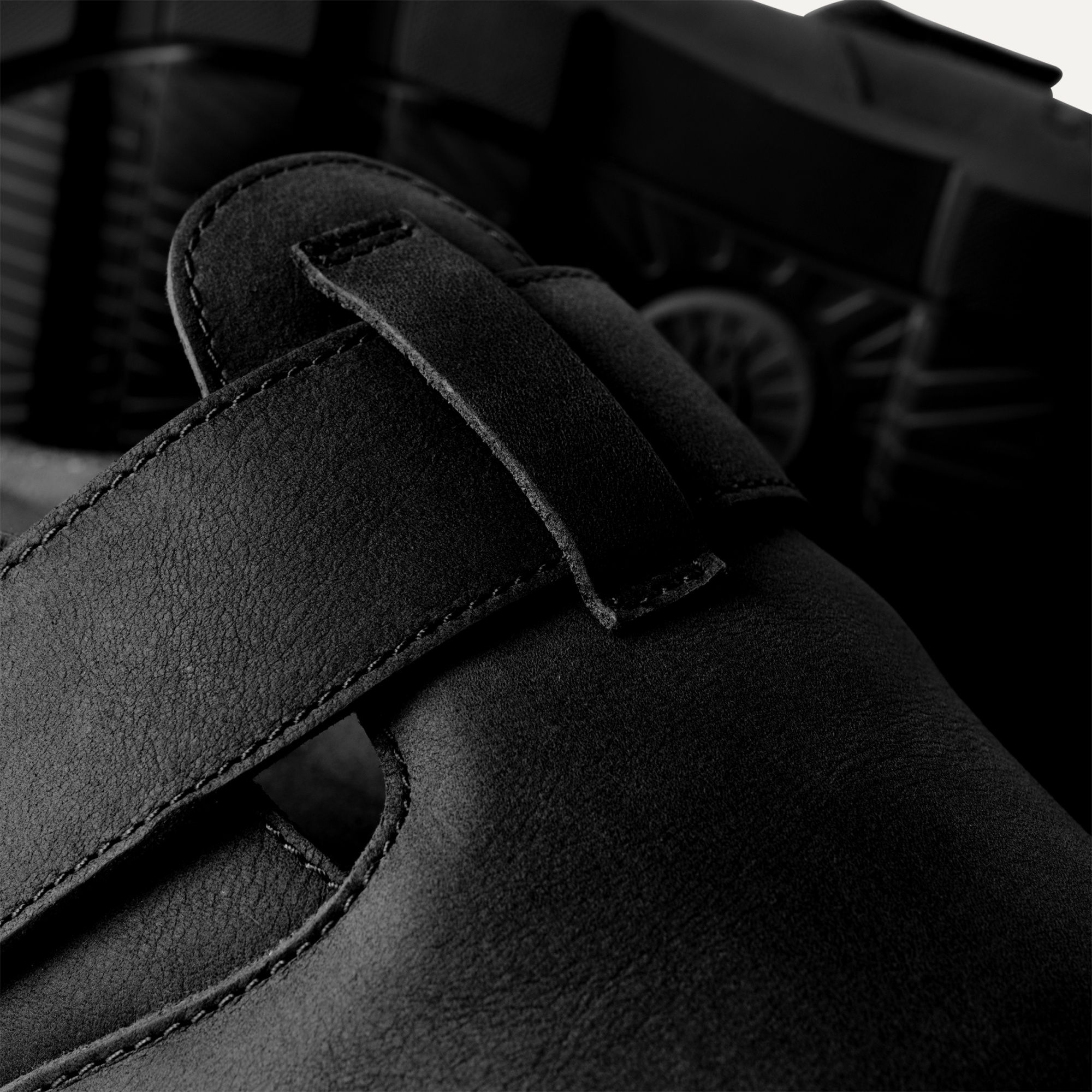 Ugg Solano Clog Z705 Slippers In Black
