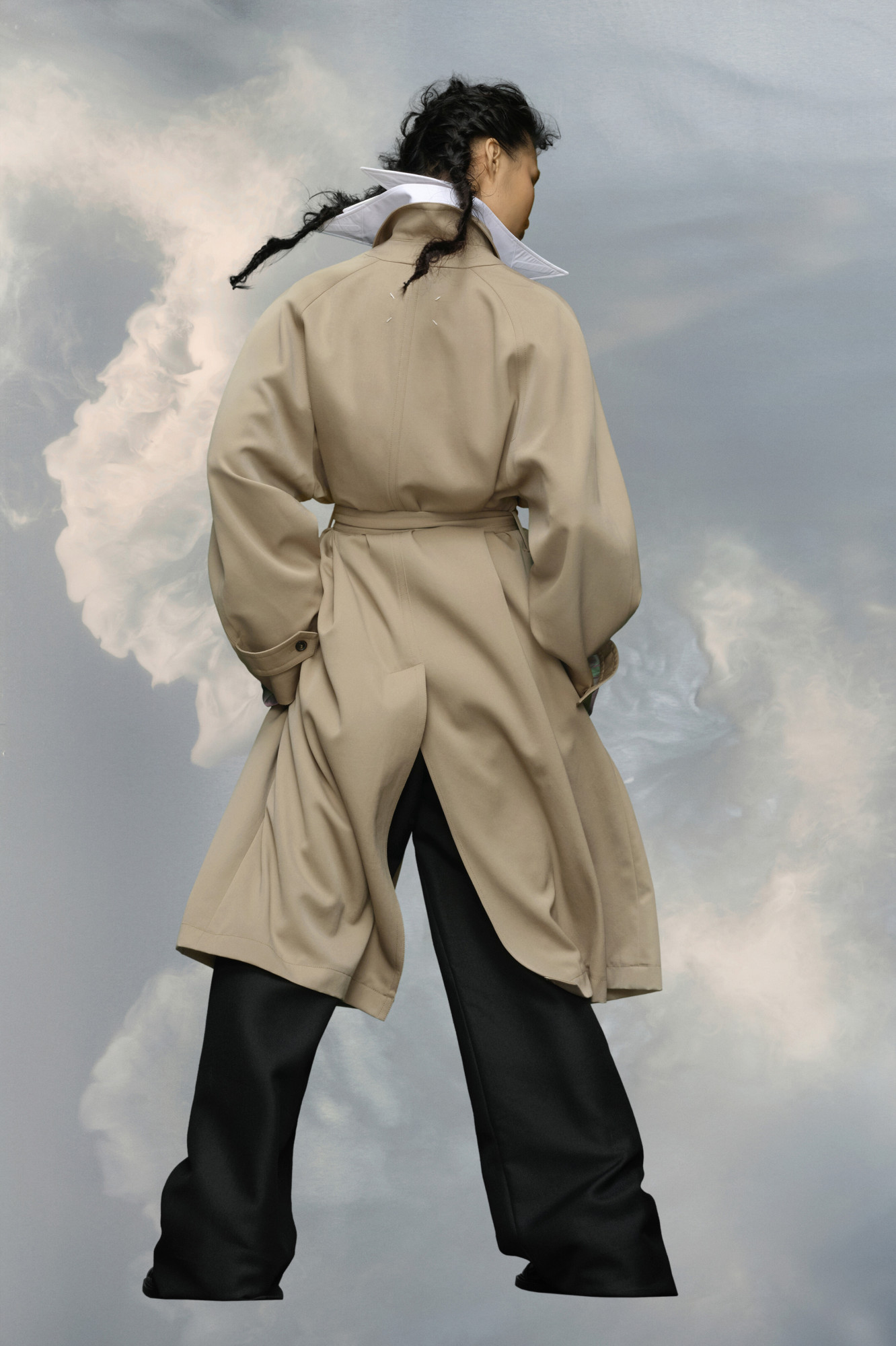 Maison Margiela Trench Coat With Wide Collar In Nude