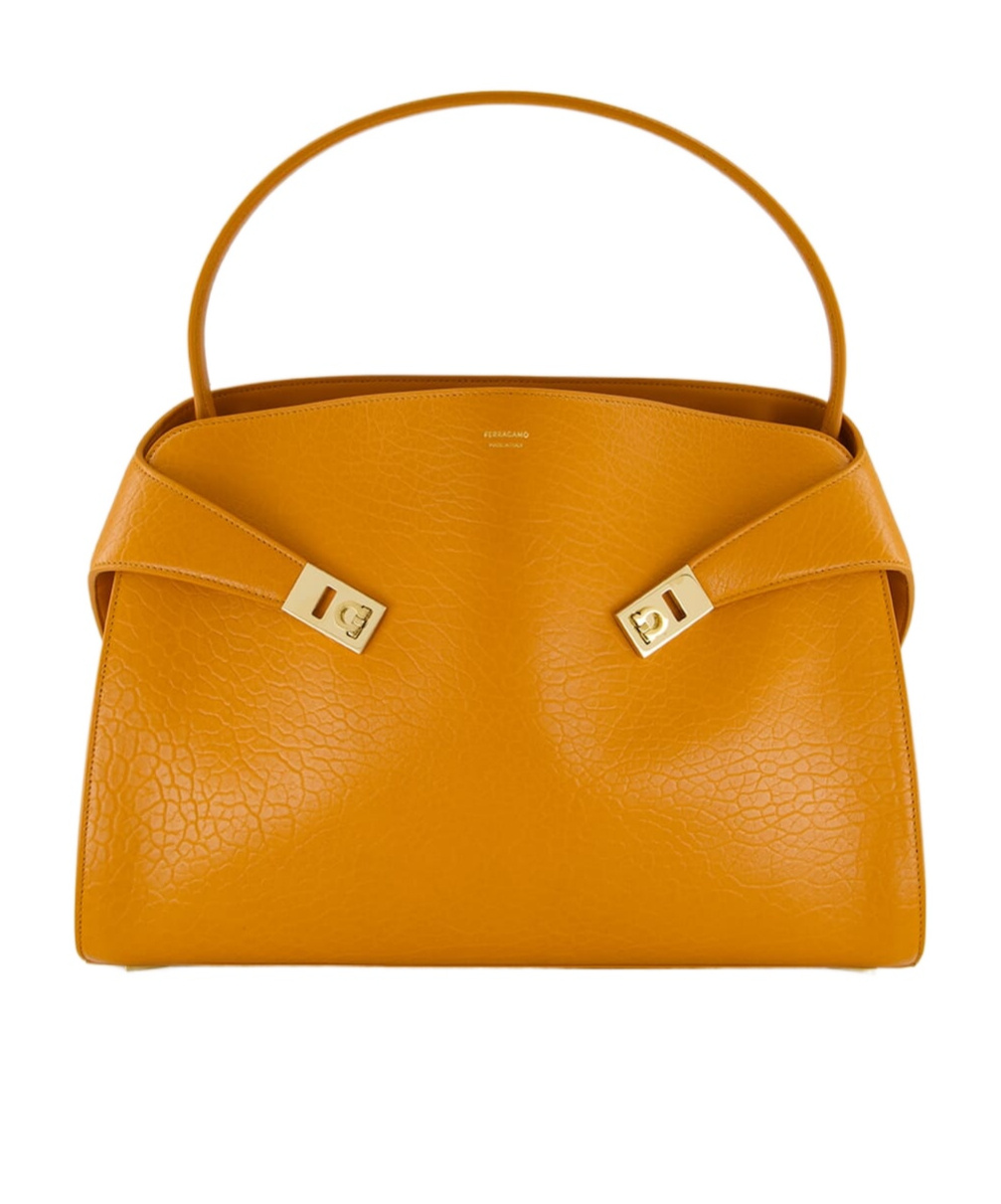 Ferragamo Medium Hug Maxi-grain Leather Shoulder Bag In Orange