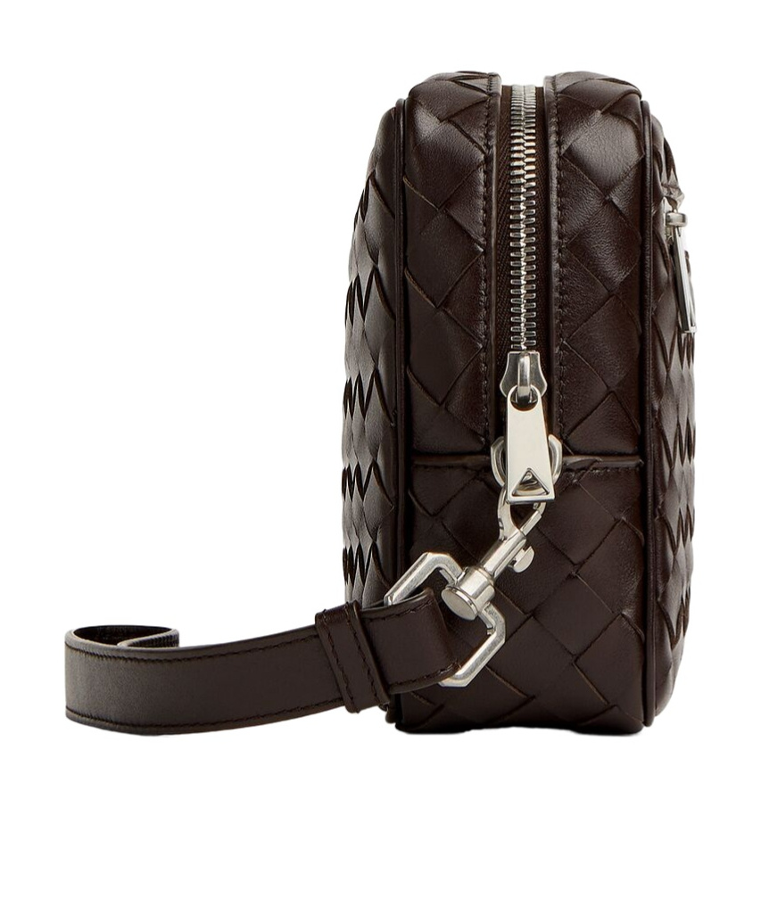 Bottega Veneta Intrecciato Zipped Clutch Bag In Black