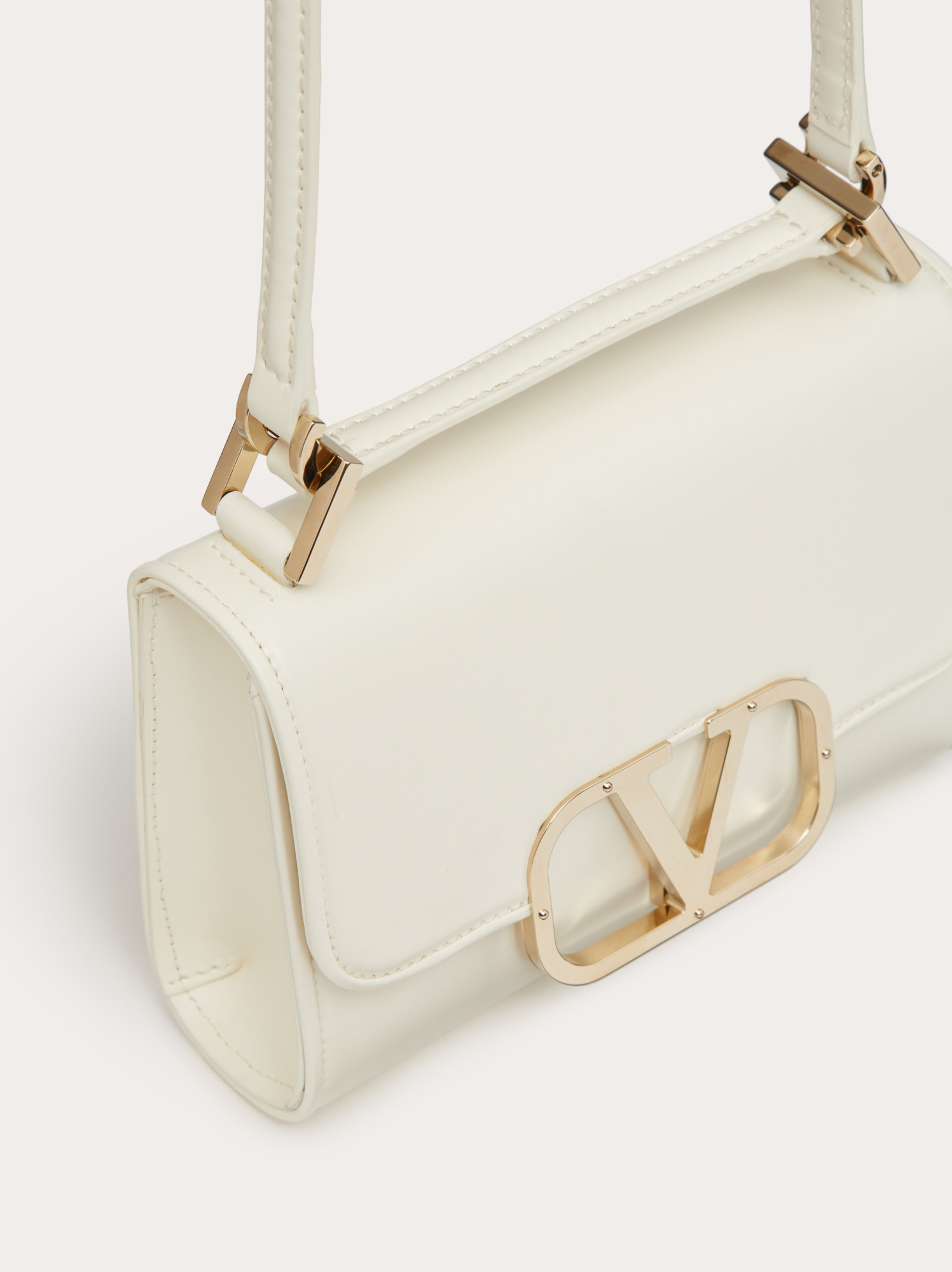 Valentino Garavani Vlogo Signature Shoulder Bag In White
