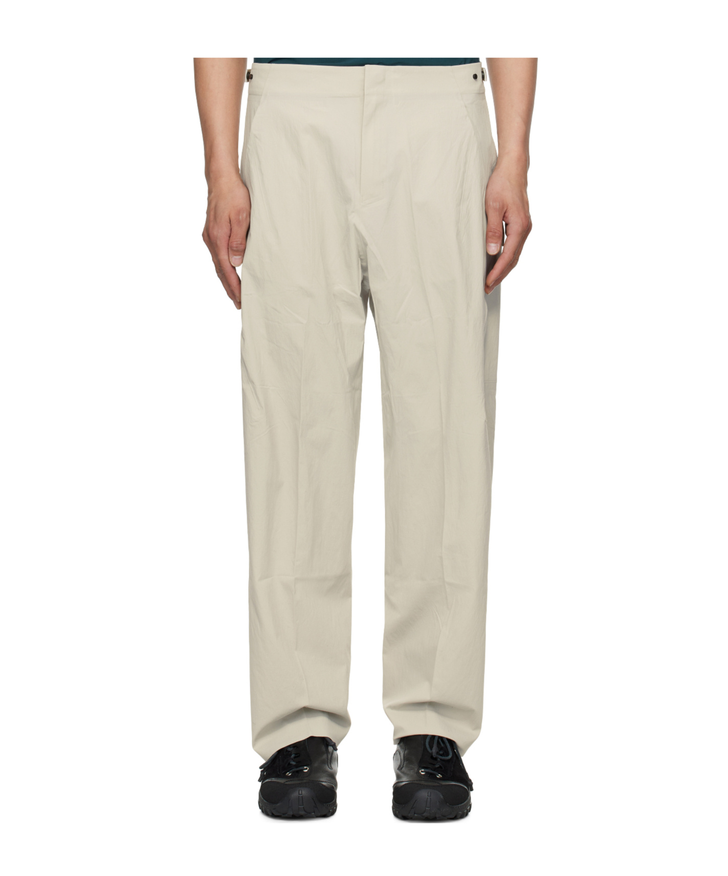 Veilance Off-white Spere Lt Cargo Pants In Neutral