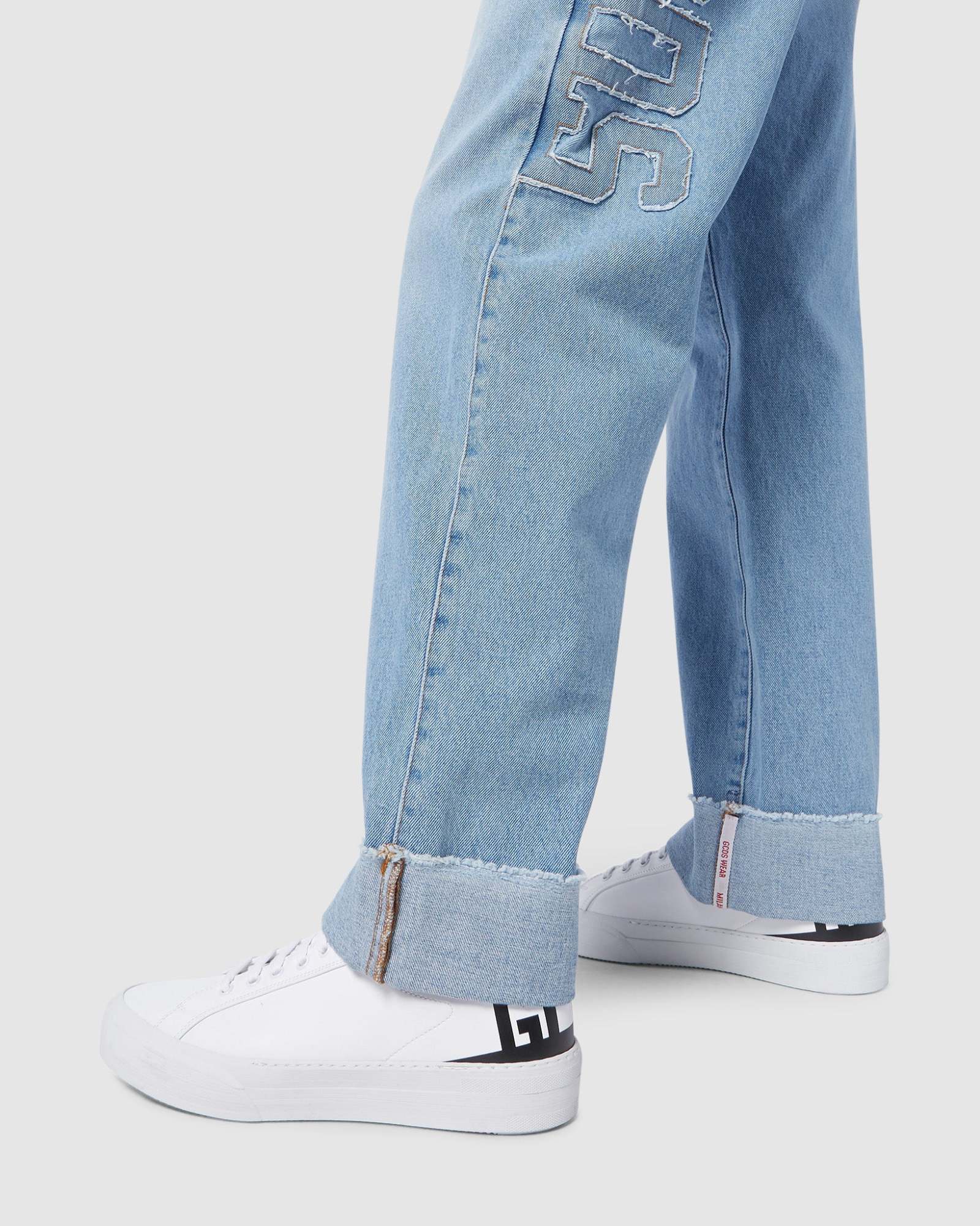 Gcds Logo-print Leather Sneakers In White