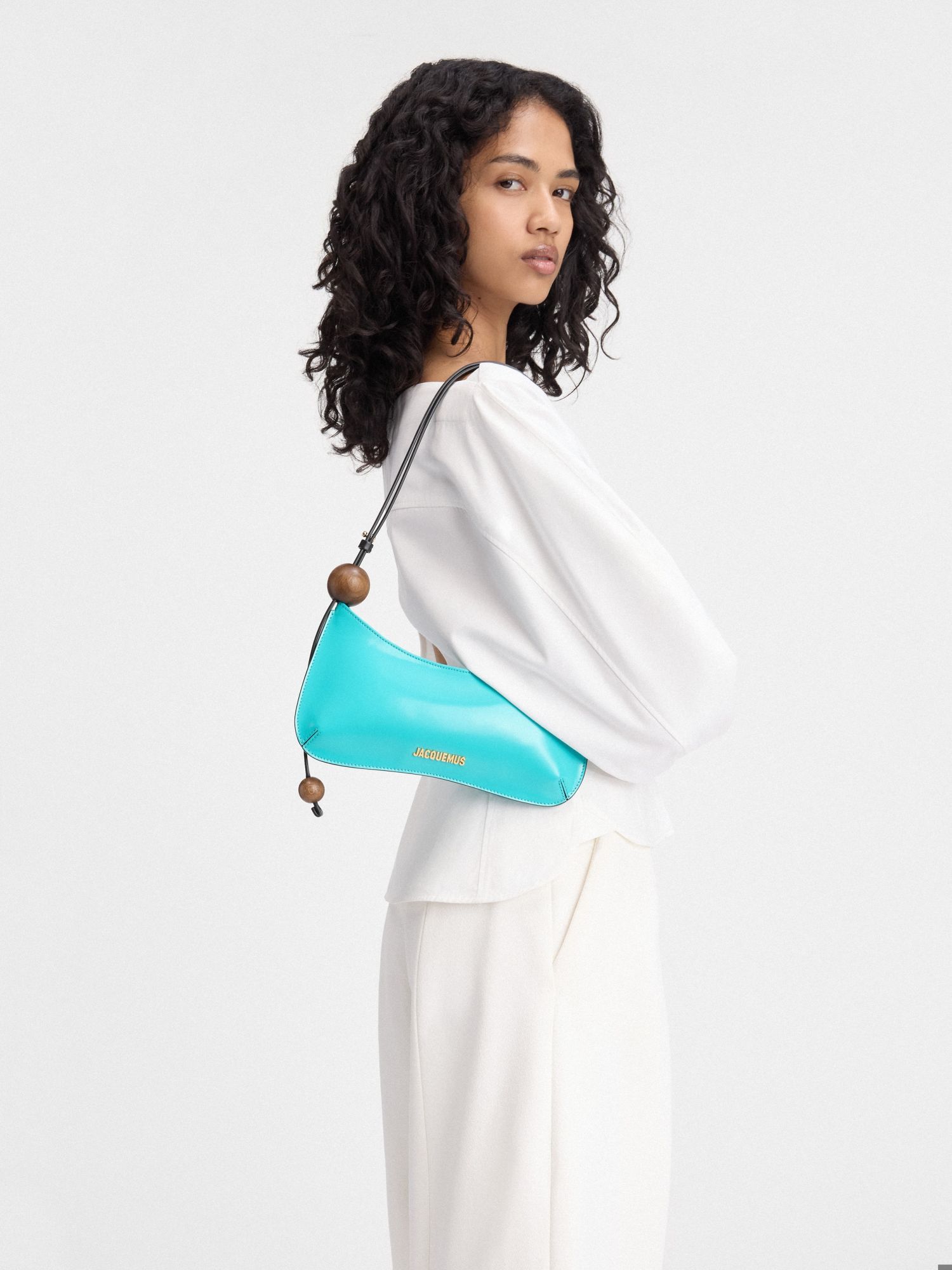 JACQUEMUS LOGO SHOULDER BAG 