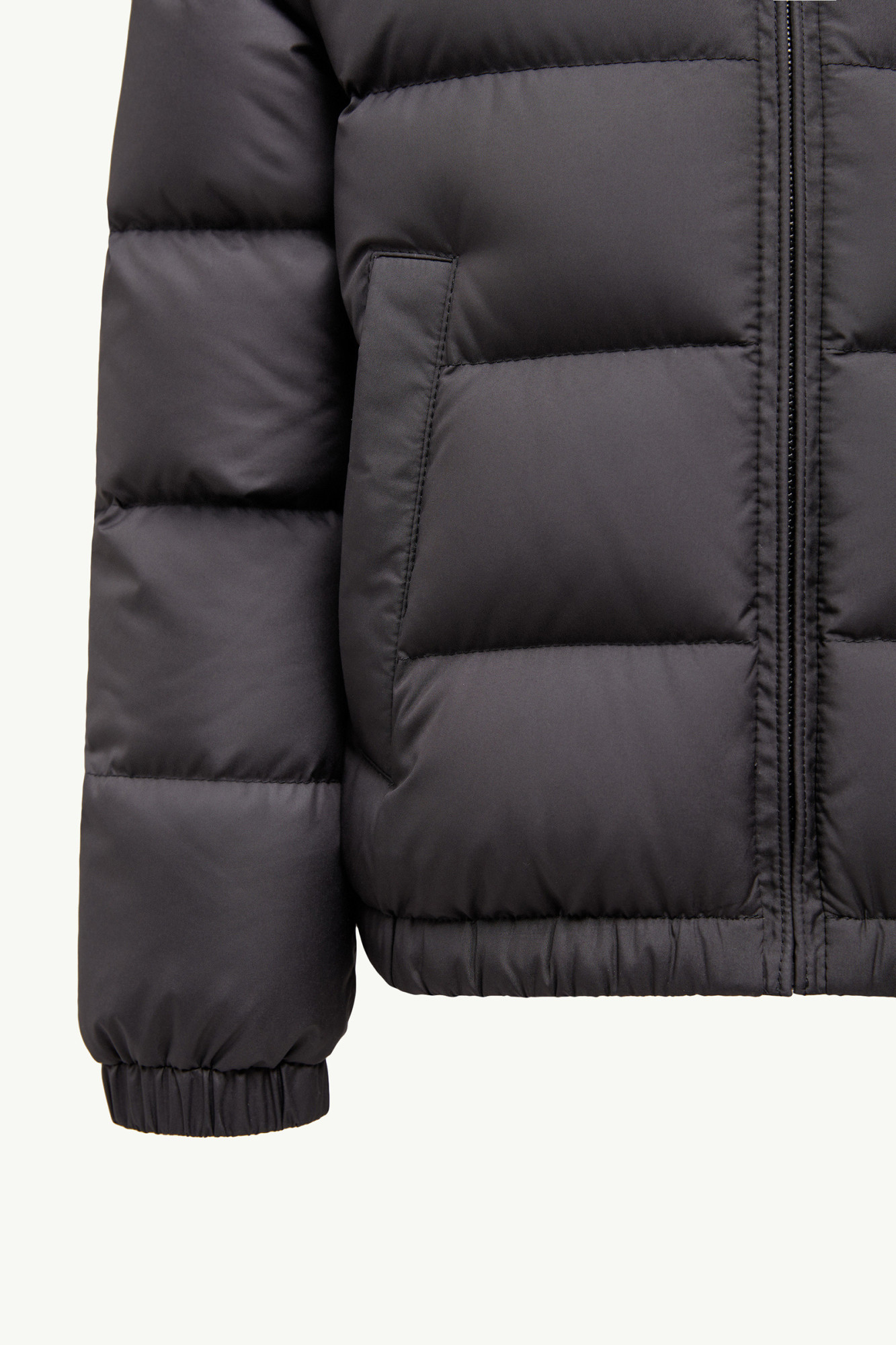 Moncler Long-sleeved Down Jacket In Black