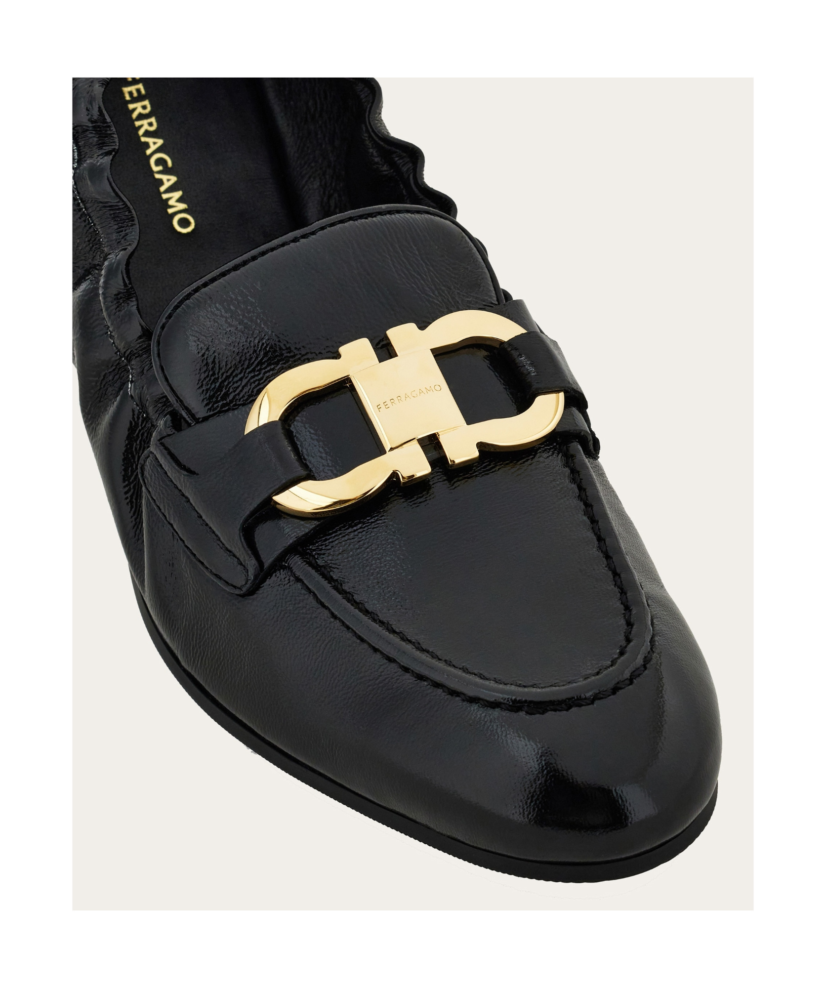 Ferragamo Gancini Leather Loafers With Round Toe In Black