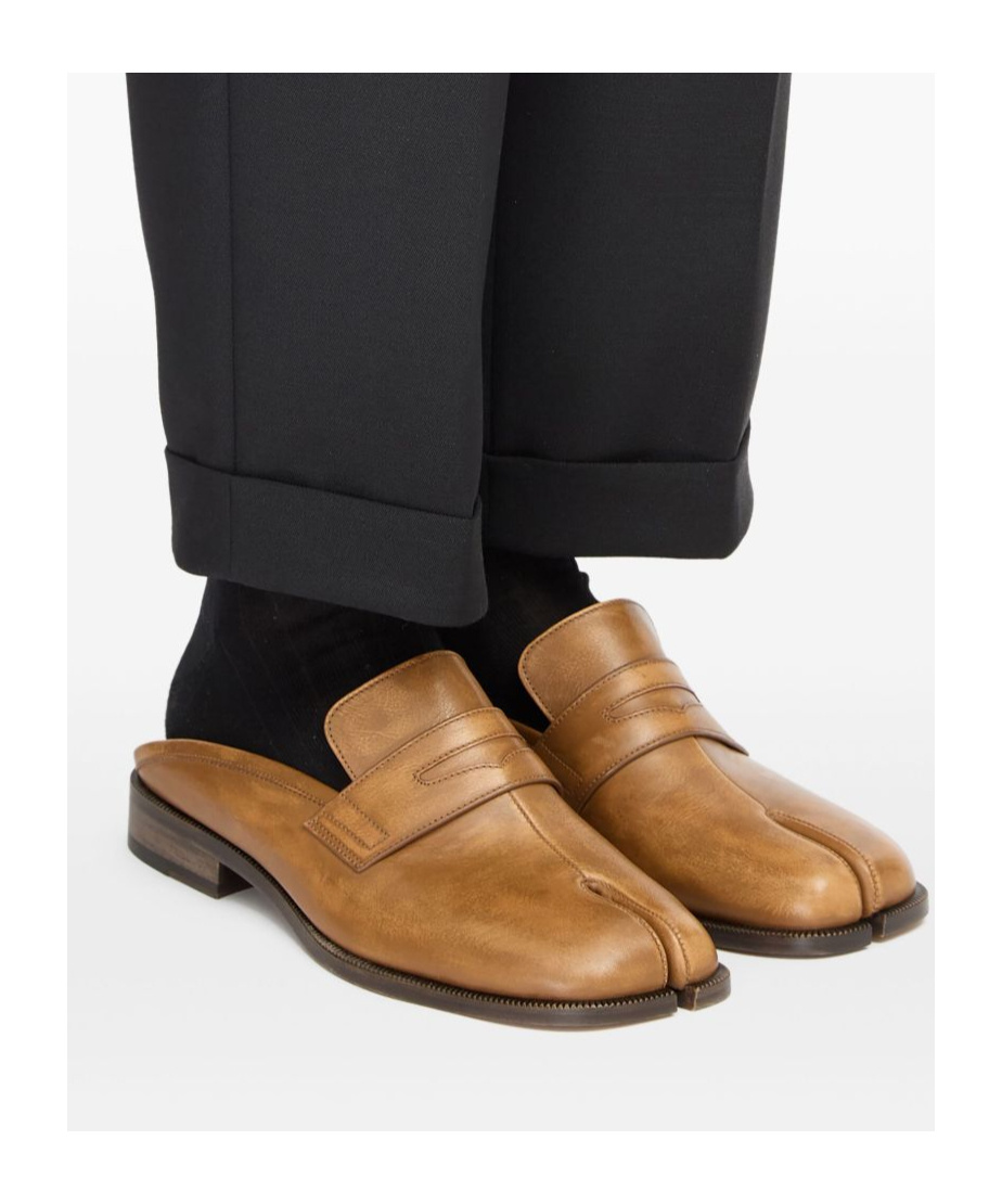 Maison Margiela Brown Mule Loafer In Brown