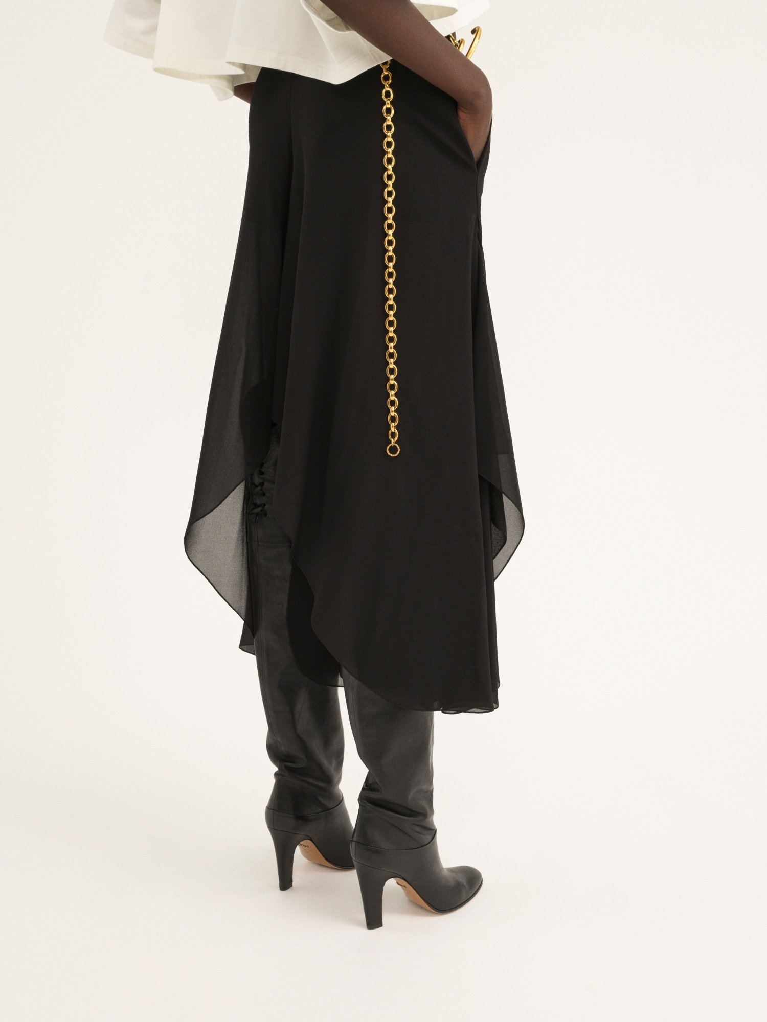 Chloé Flowing Silk Georgette Trousers In Black