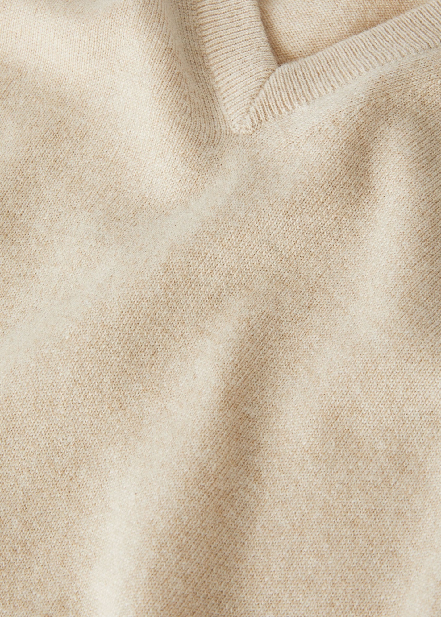 LORO PIANA CASHMERE LONG-SLEEVED SWEATER 