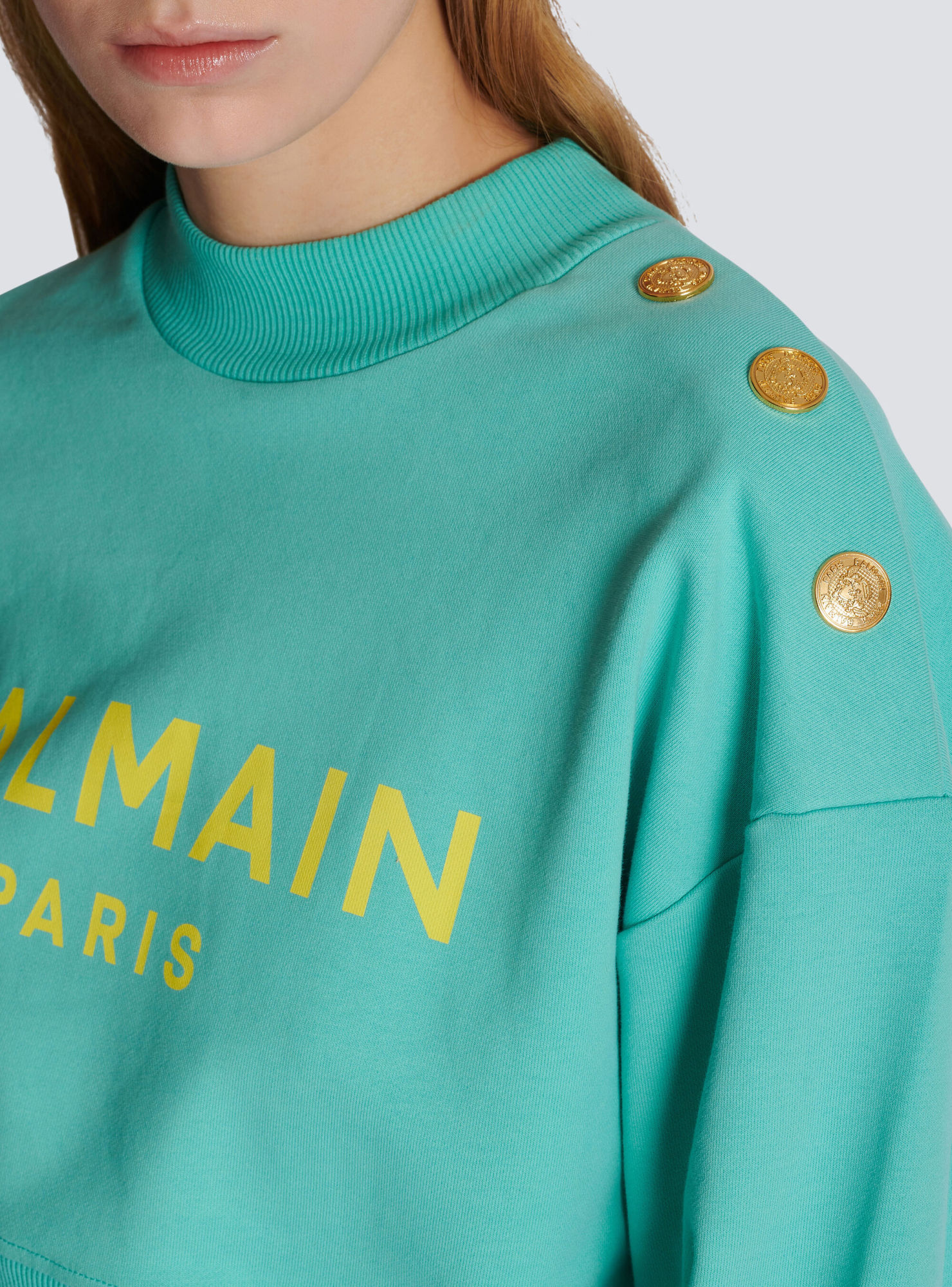 Balmain Logo-print Cropped Sweatshirt In Green