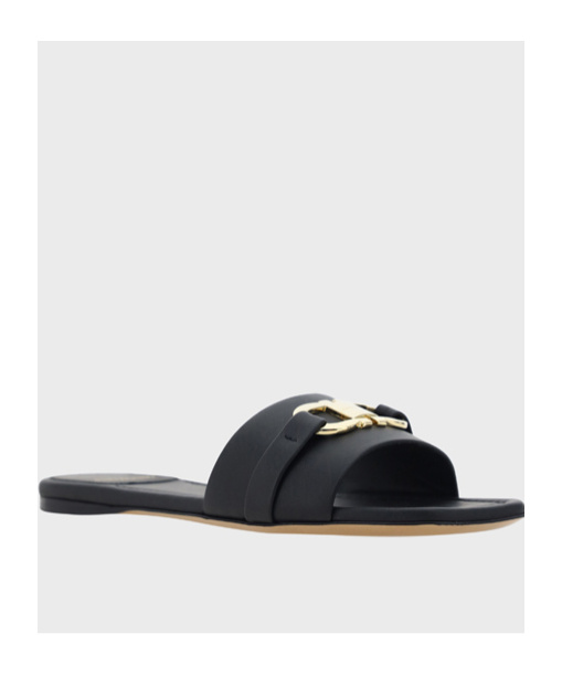 Shop Ferragamo Flat-bottomed Sandals In Black