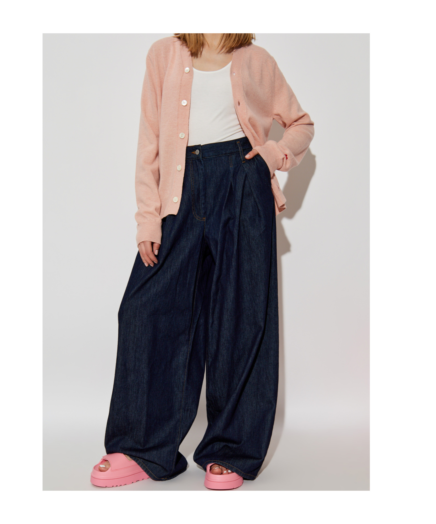 Comme Des Garçons Play Heart-patch Knitted Wool Cardigan In Pink