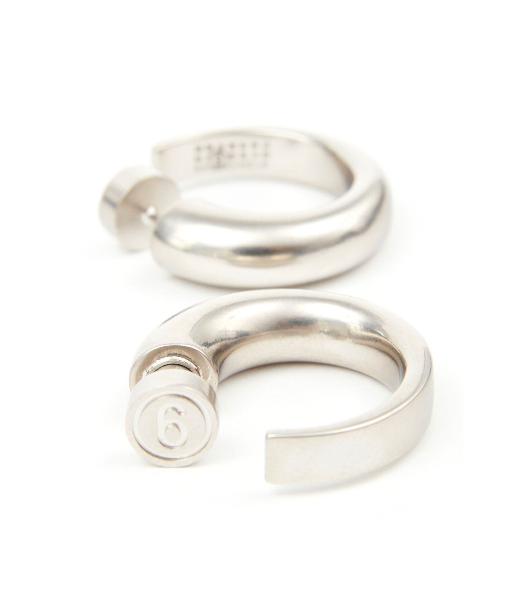 Mm6 Maison Margiela Round Earrings In White