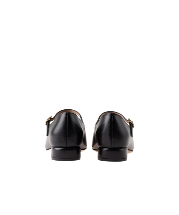 Ferragamo Buckle Strap Leather Ballerina Shoes In Black