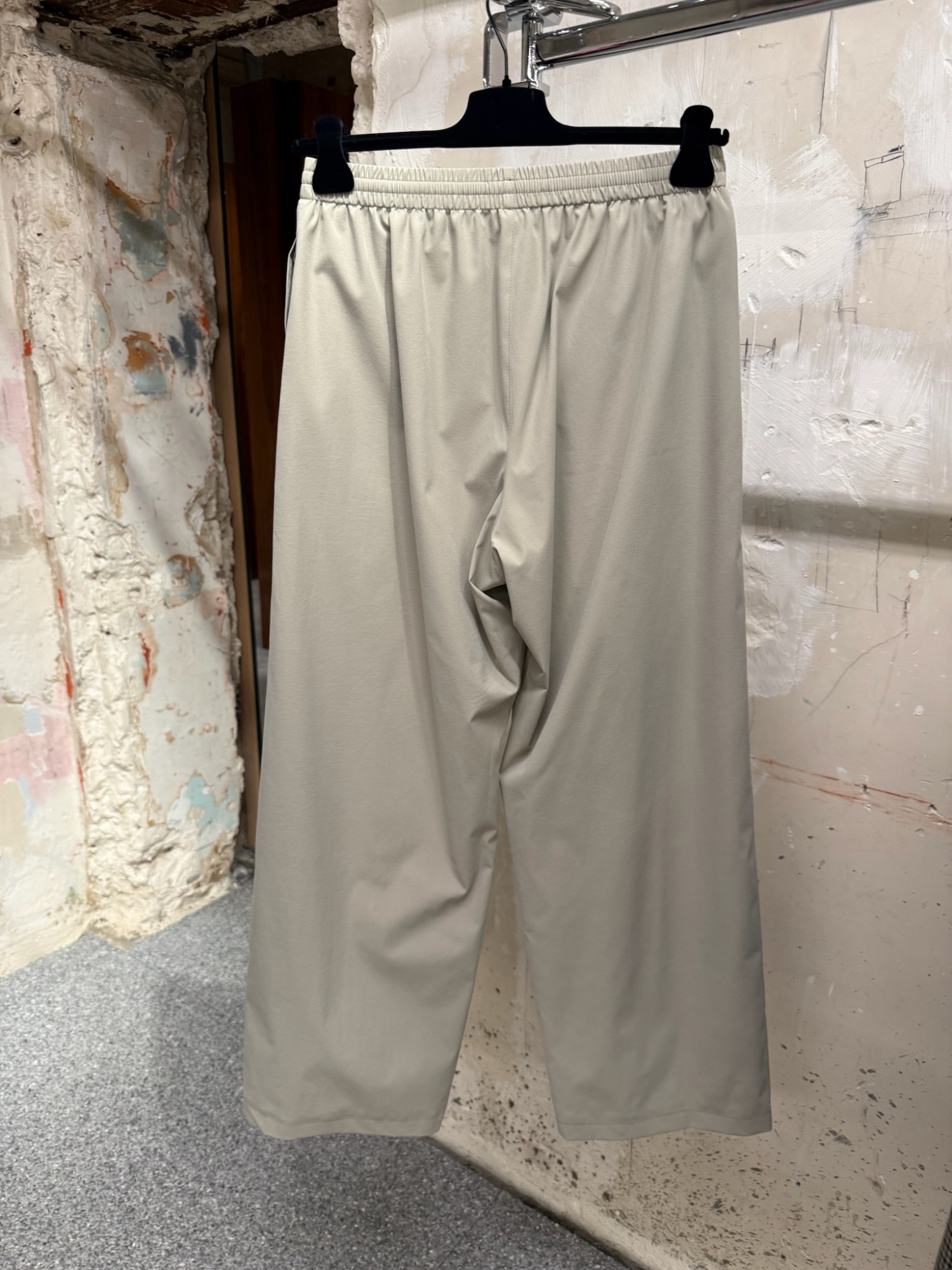 Balenciaga Elastic Waist Sports Pants In Neutral