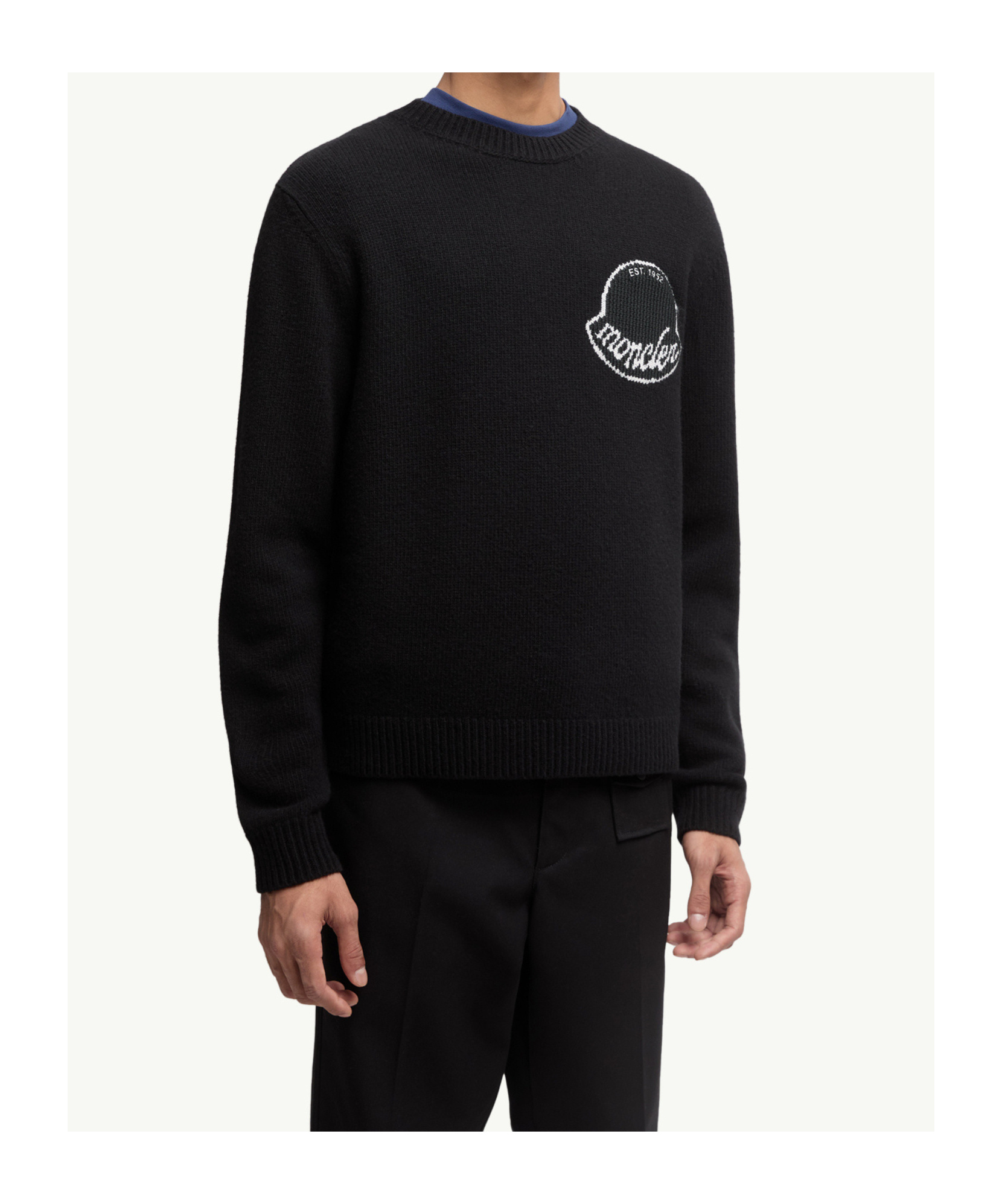 Moncler Wool Logo Sweater With Ribbed Crew Neck In Black