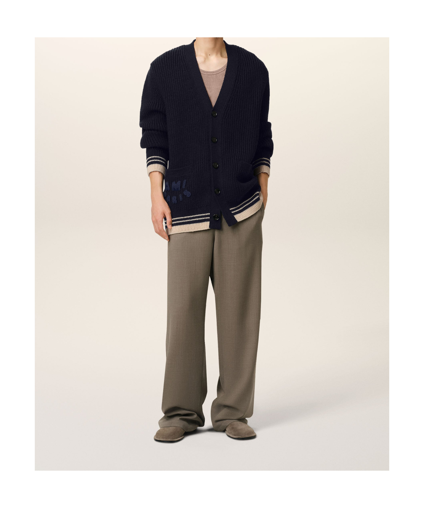 Ami Alexandre Mattiussi Ami Logo Detailed Long Sleeved Knitted Cardigan In Black
