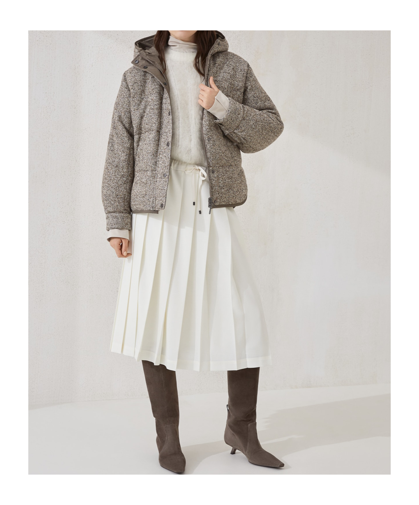Brunello Cucinelli Women Reversible Wool And Silk Down Jacket In Brown
