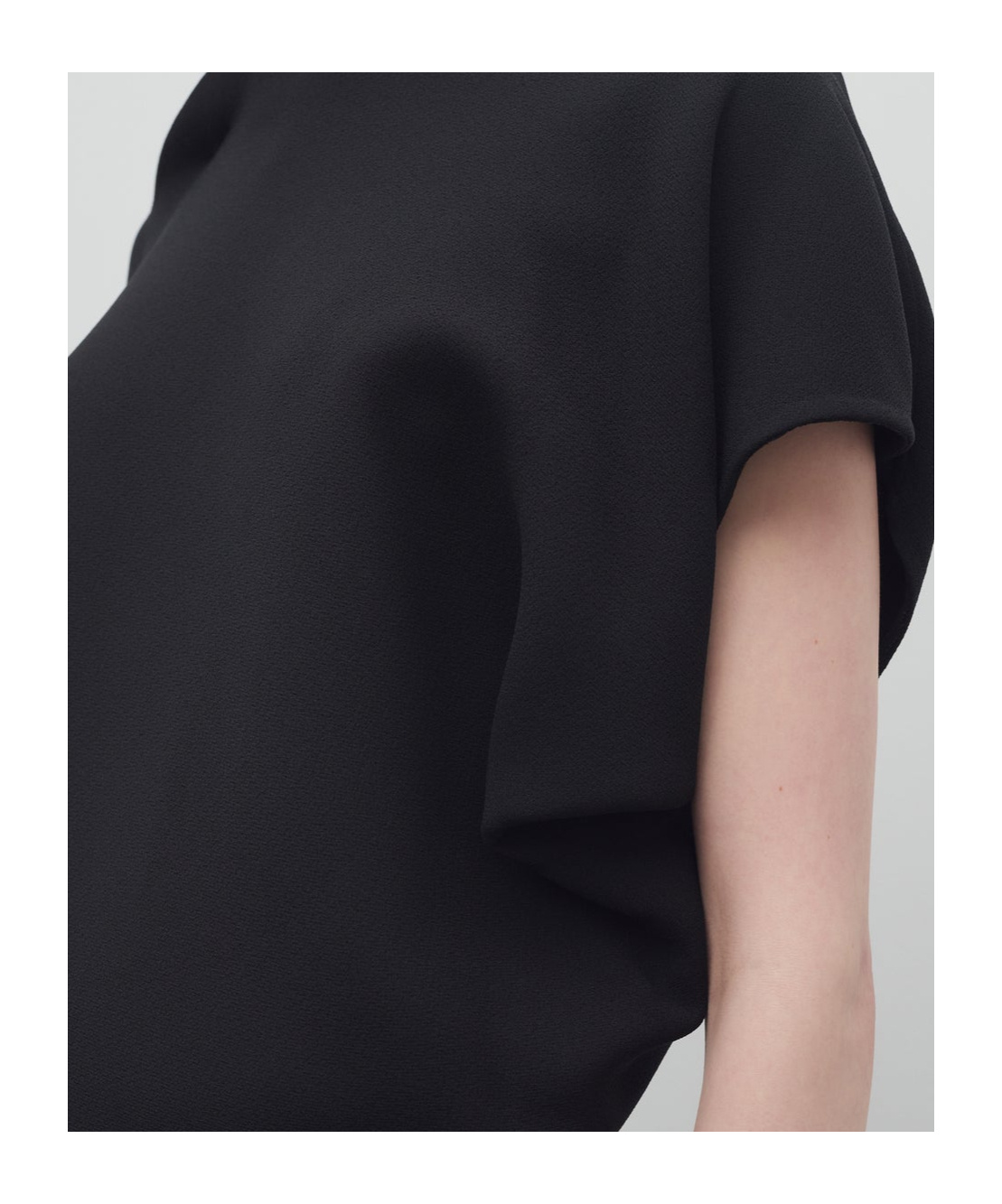 The Row Polydora Silk Top In Black