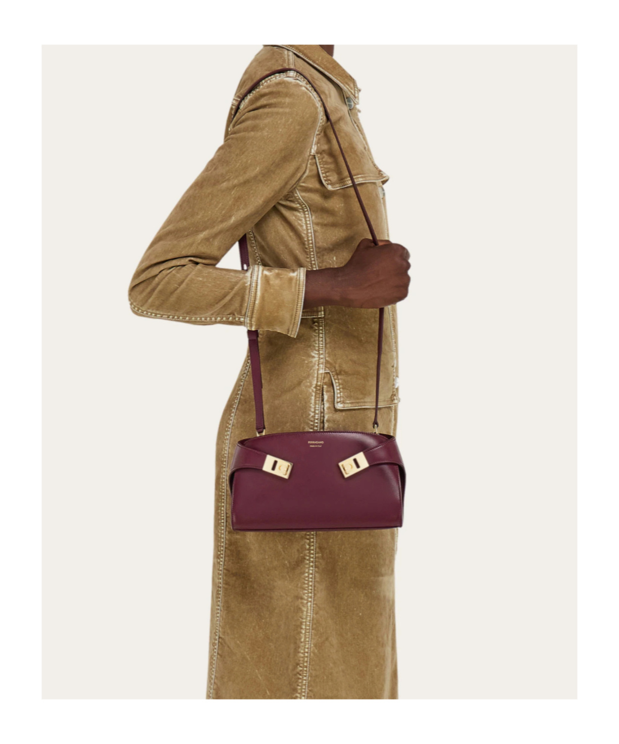 Ferragamo Hug Mini Crossbody Bag In Burgundy