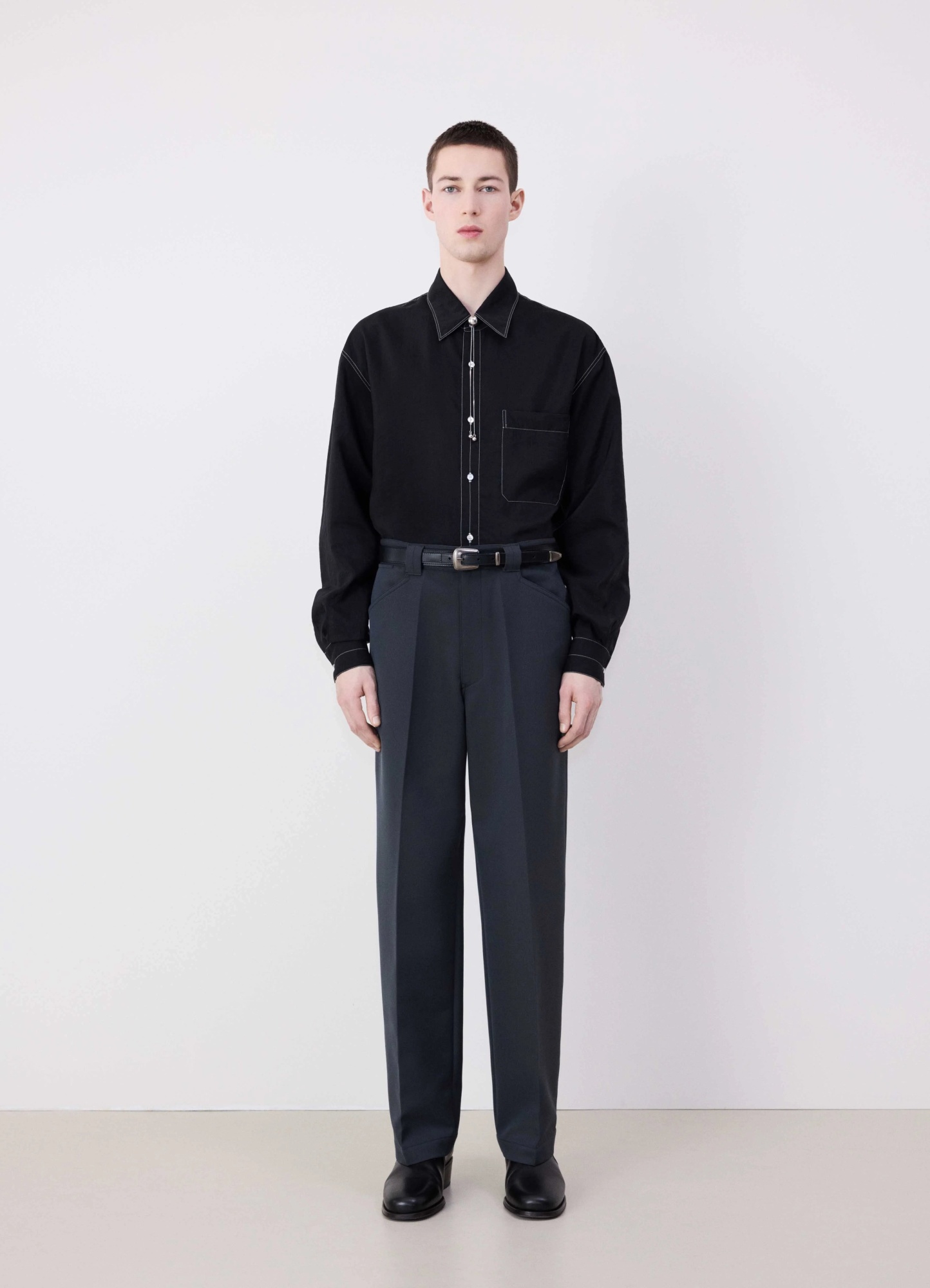 Lemaire Casual Pants With Waist And Loop Straps In Black