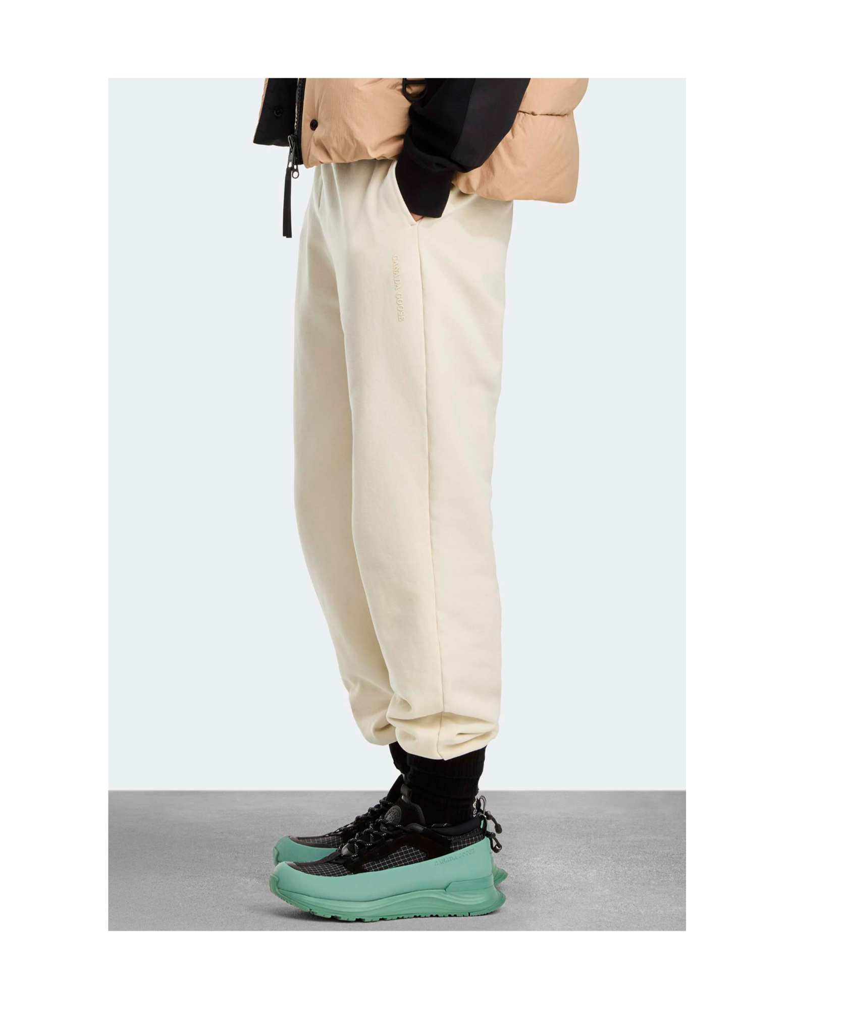 Canada Goose Muskoka Relaxed Pant In Linen
