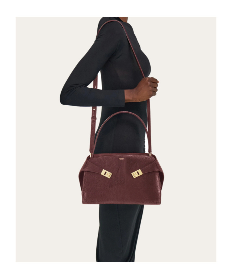 Ferragamo Hug Soft Shoulder Bag (m) In Purple