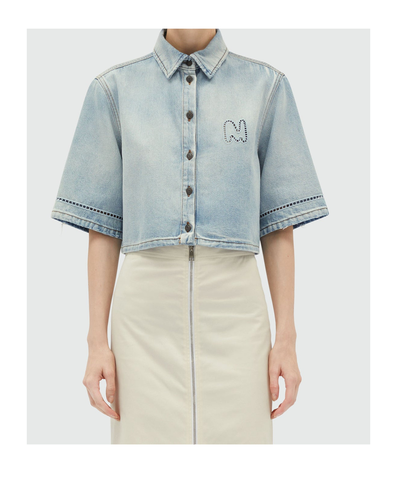 Msgm Cropped Shirt In Light Washed Denim In Gray