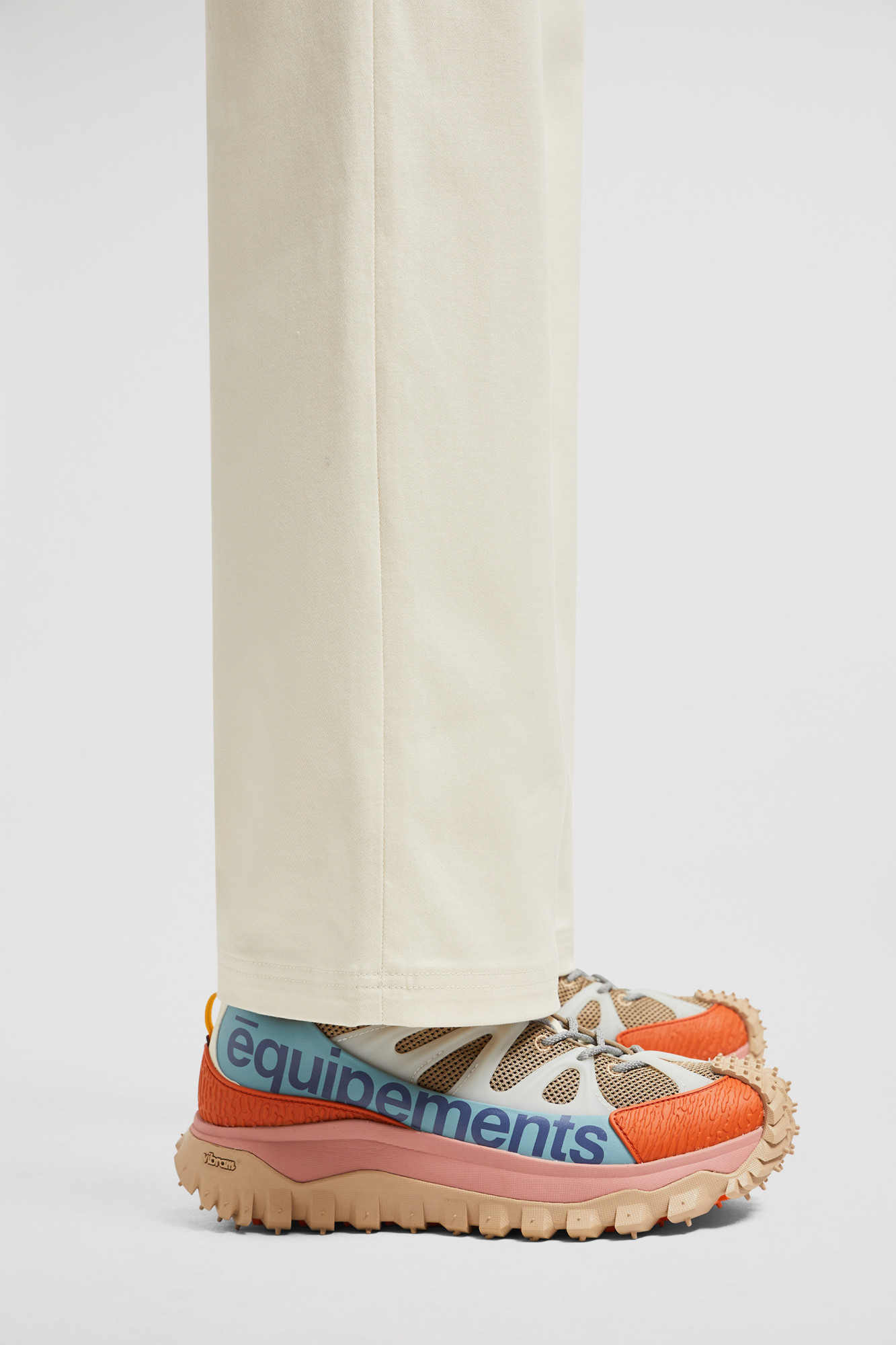 Moncler Chunky Sole Mesh Panels Pull Tab Sneakers In Multicolor