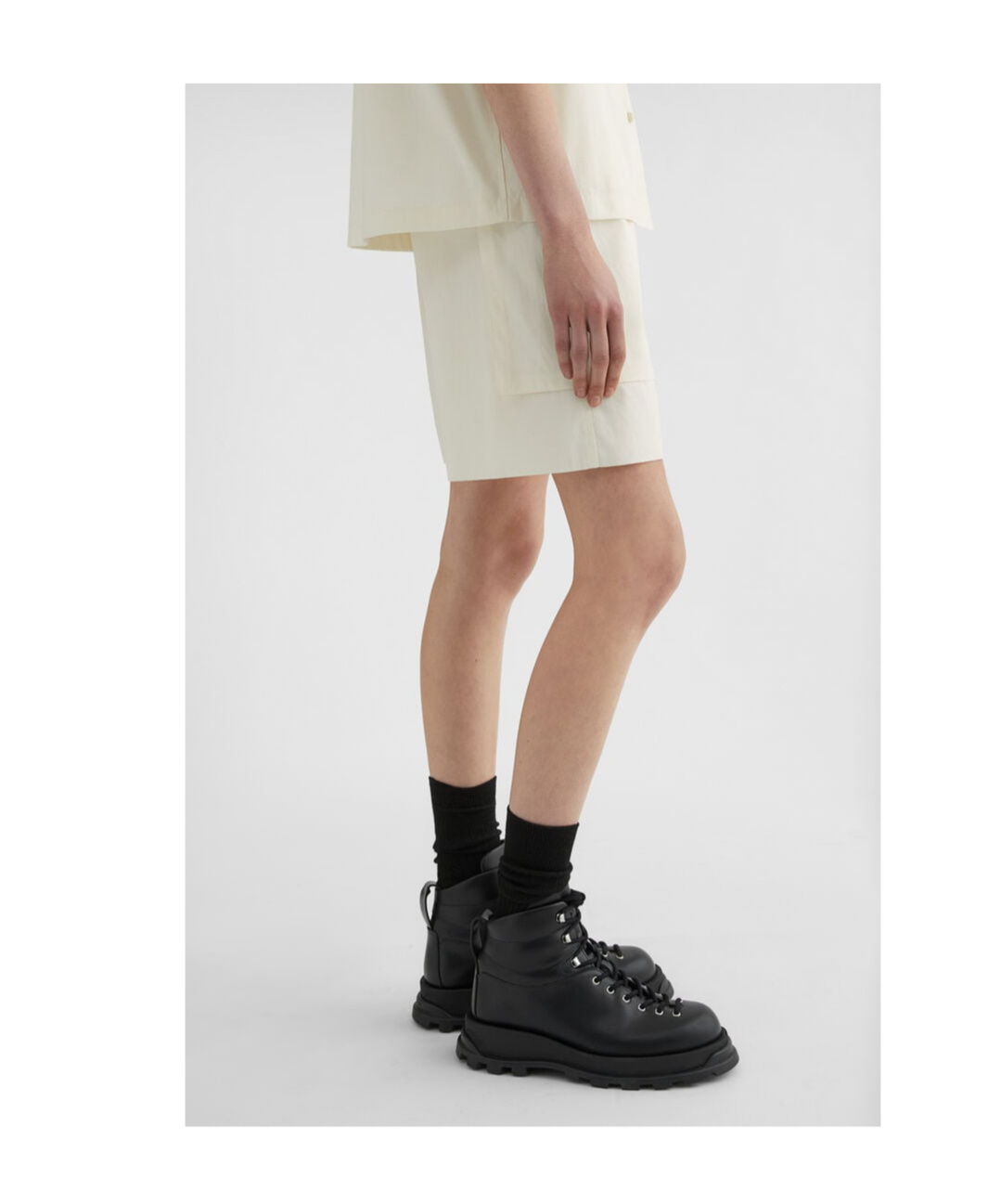 Jil Sander Elastic Waist Shorts In Eggshell