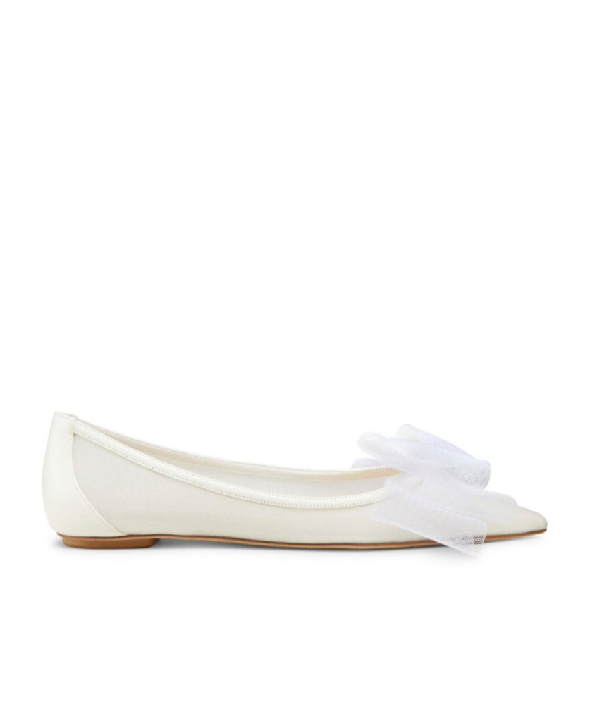 Stuart Weitzman Blushing Bow Ballerina Shoes In White